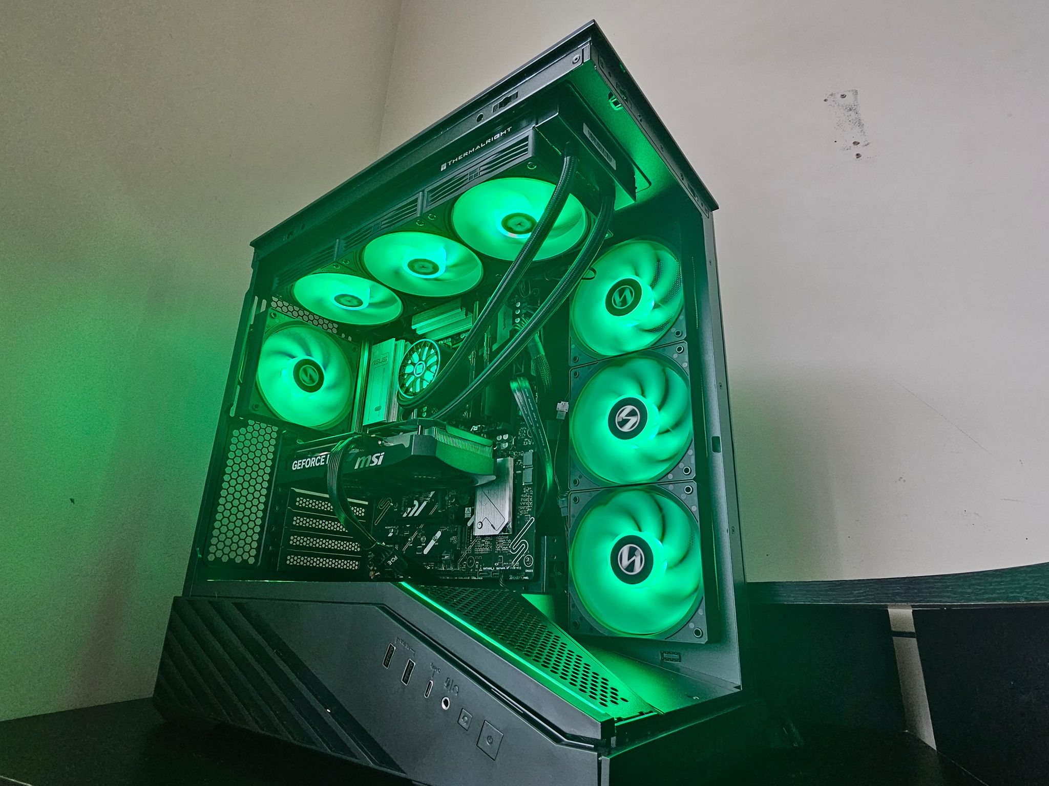 BLACK GAMING PC 1440p RTX 5060ti 16GB RYZEN 5 7600x 16GB DDR5 RAM 1TB SSD WIFI.