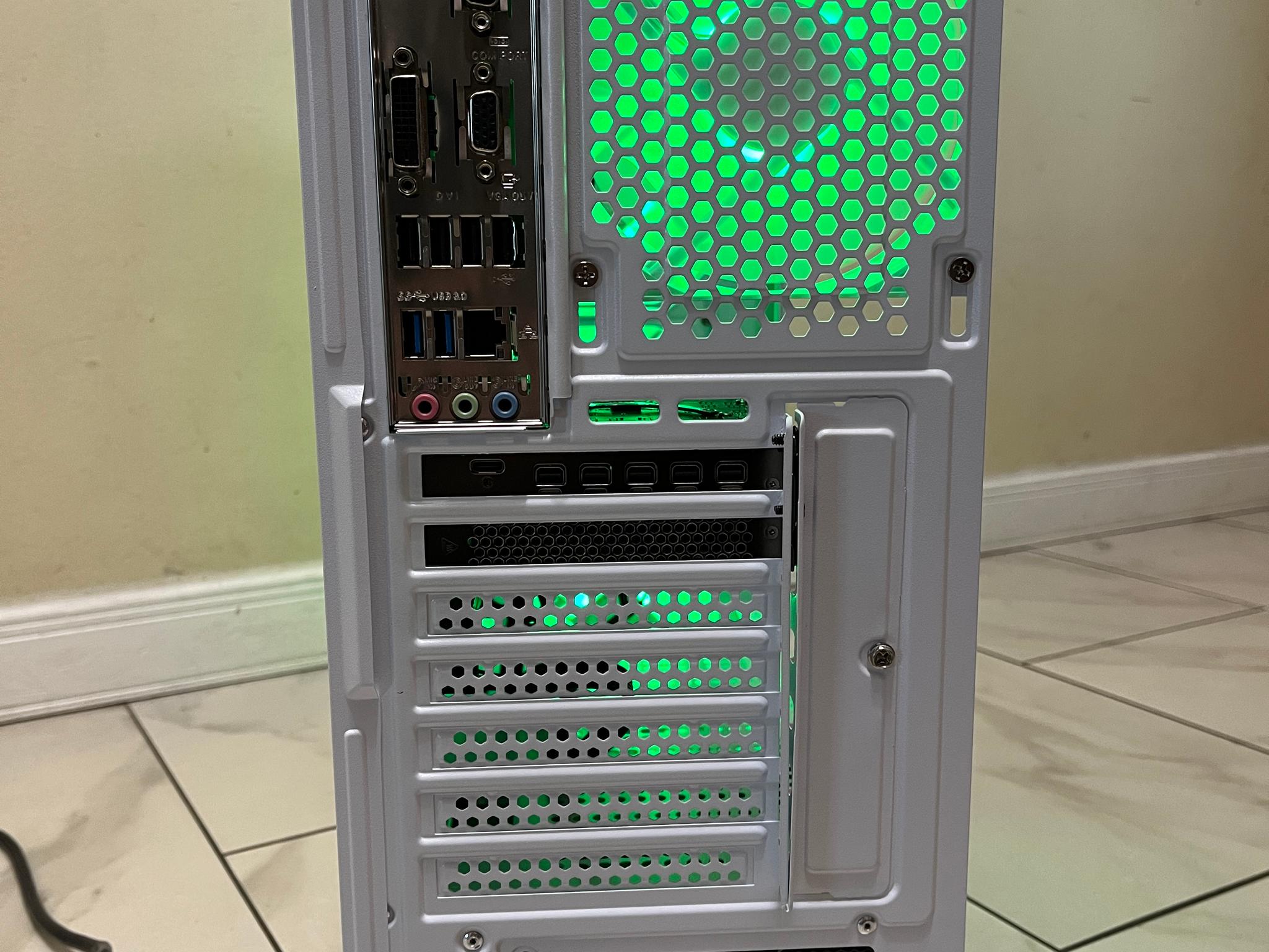 🟠🔥 Intel i5-6600, AMD W5700 8GB, 12GB RAM,  500 GB SSD, High Performance RGB Gaming PC 🖥️🟢