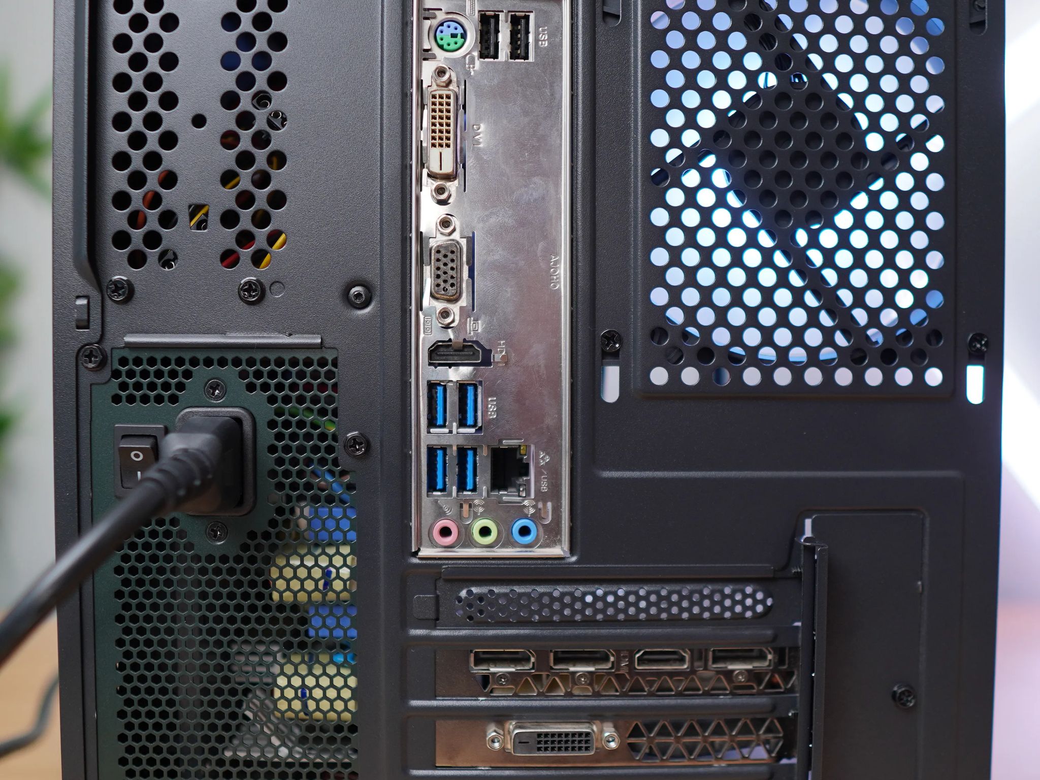 Gaming Pc (Ryzen 5 + Gtx 1070 + 16gb ram)