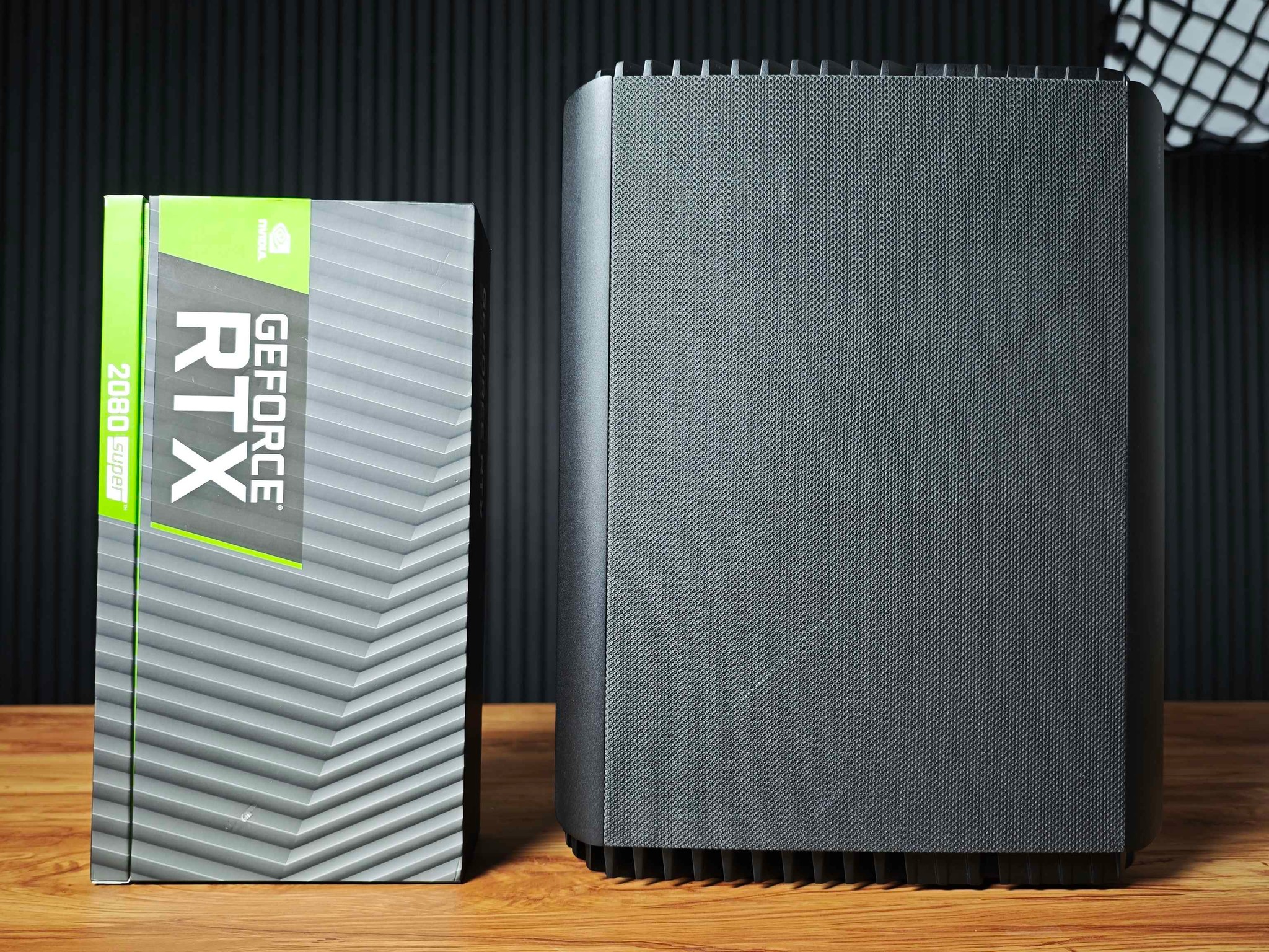 Corsair a600 Small Form Factor PC - RTX 5080 - Ryzen 9 9900X3D - 4TB SSD Storage - 64GB RAM