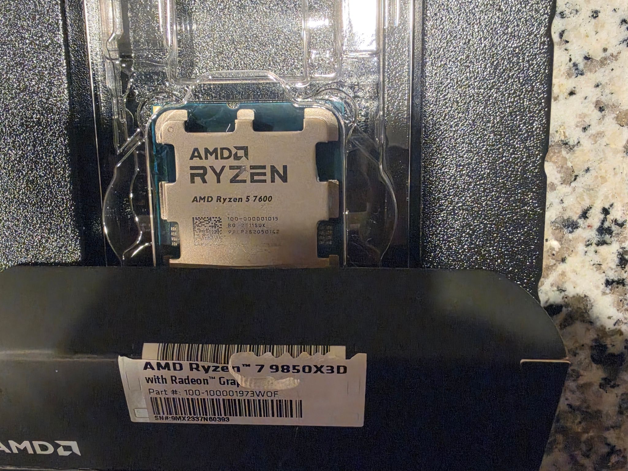 AMD Ryzen 5 7600X