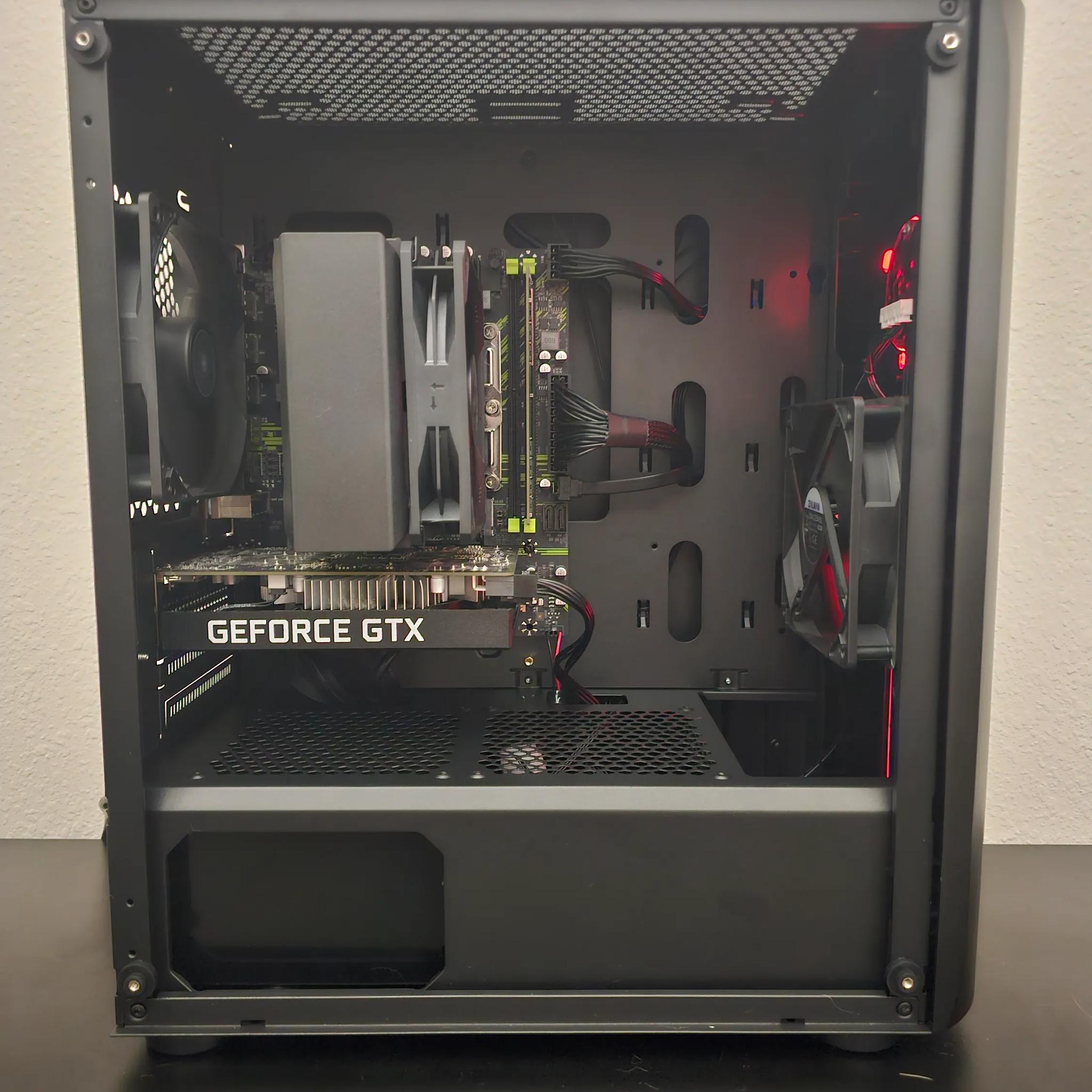 Starter PC // Xeon 10-Core // GTX 1650 SUPER // 16GB DDR4 // 512GB SSD