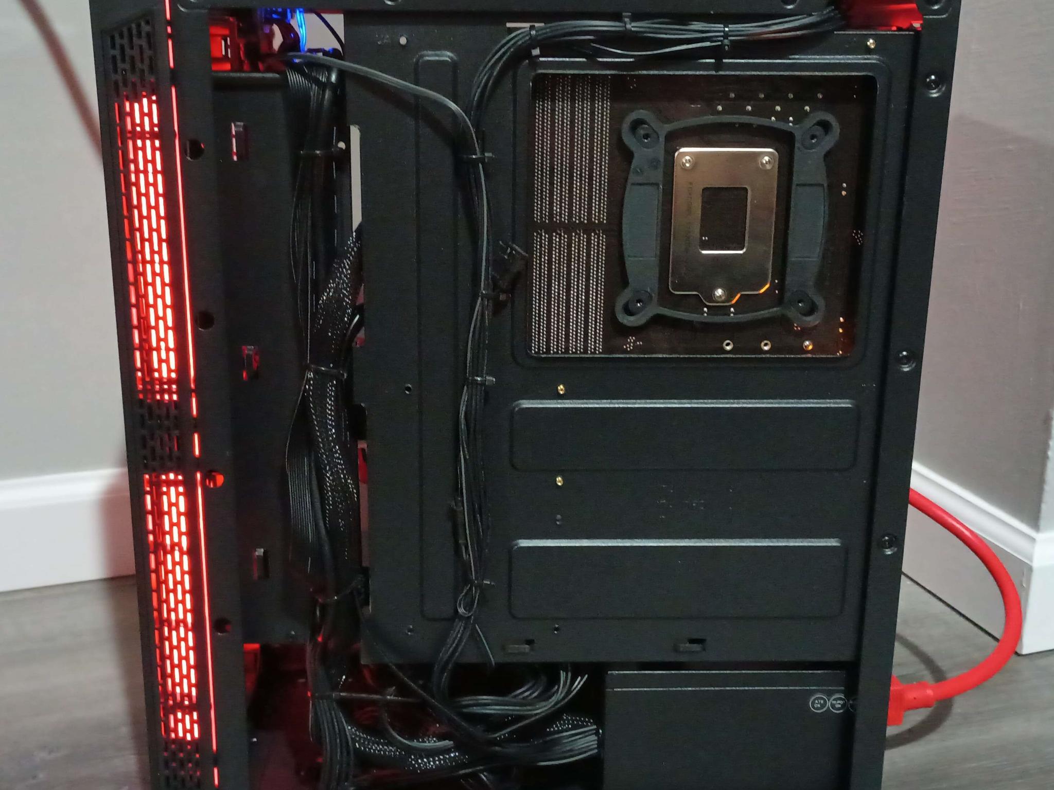 Redline: Core i5 9400F + GTX1080 + 1TB SSD