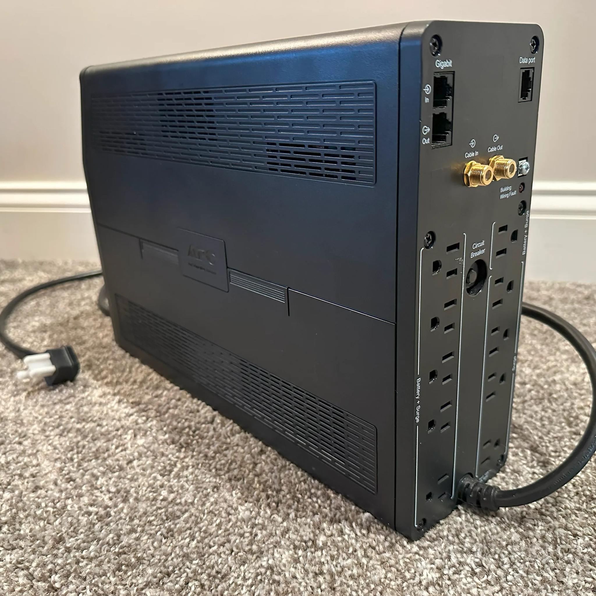 APC Back-UPS 1000 S