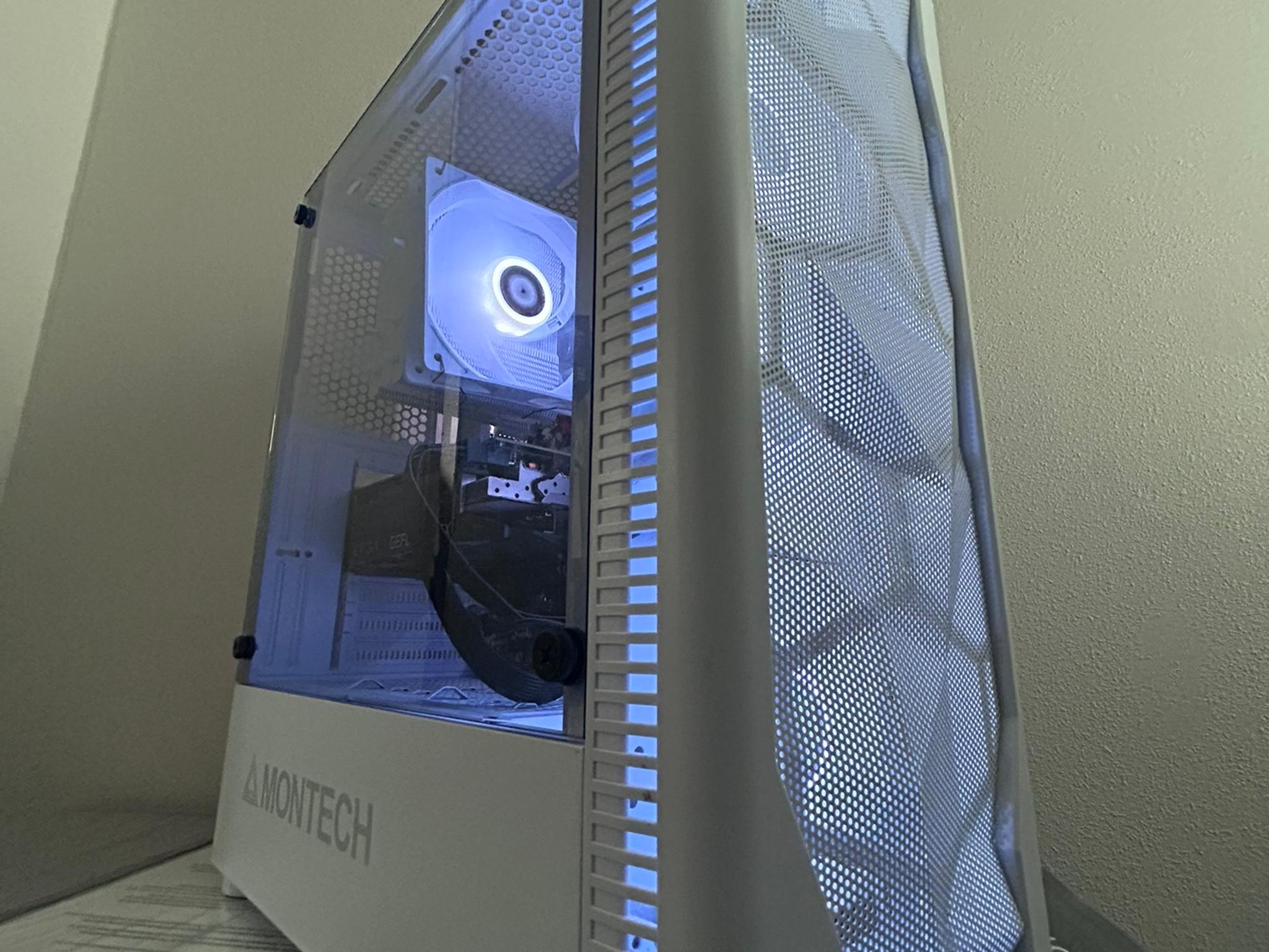 ❄️Snow|| Mid Tier Gaming PC⚔️ RTX 2060 6GB ⚔ Ryzen 2200g⚔️16GB DDR4 ⚔️1TB