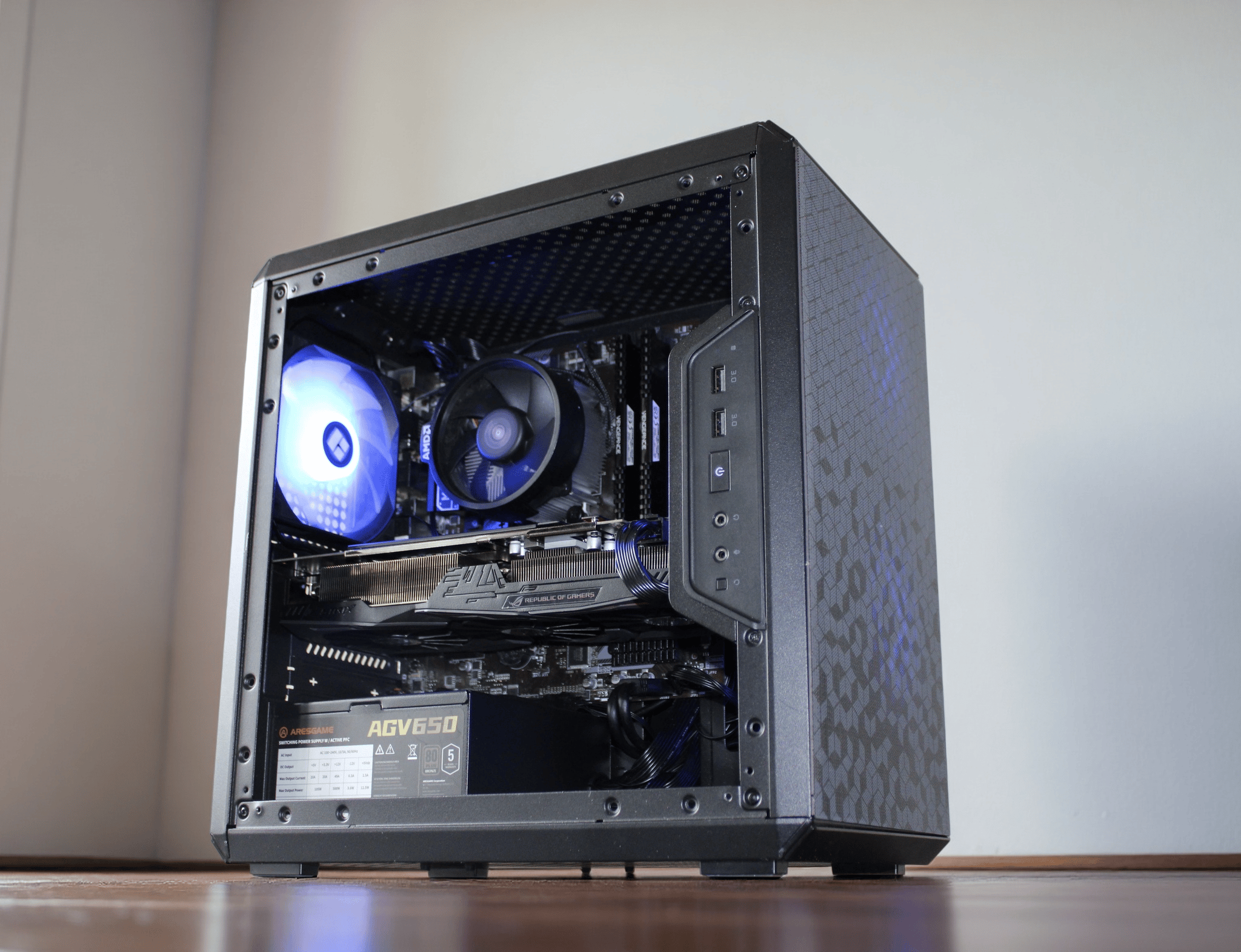 Super Clean E-Sports Bomber | Ryzen 5 3600X | ROG Strix RX 580 3 Fan | 16GB Corsair DDR4