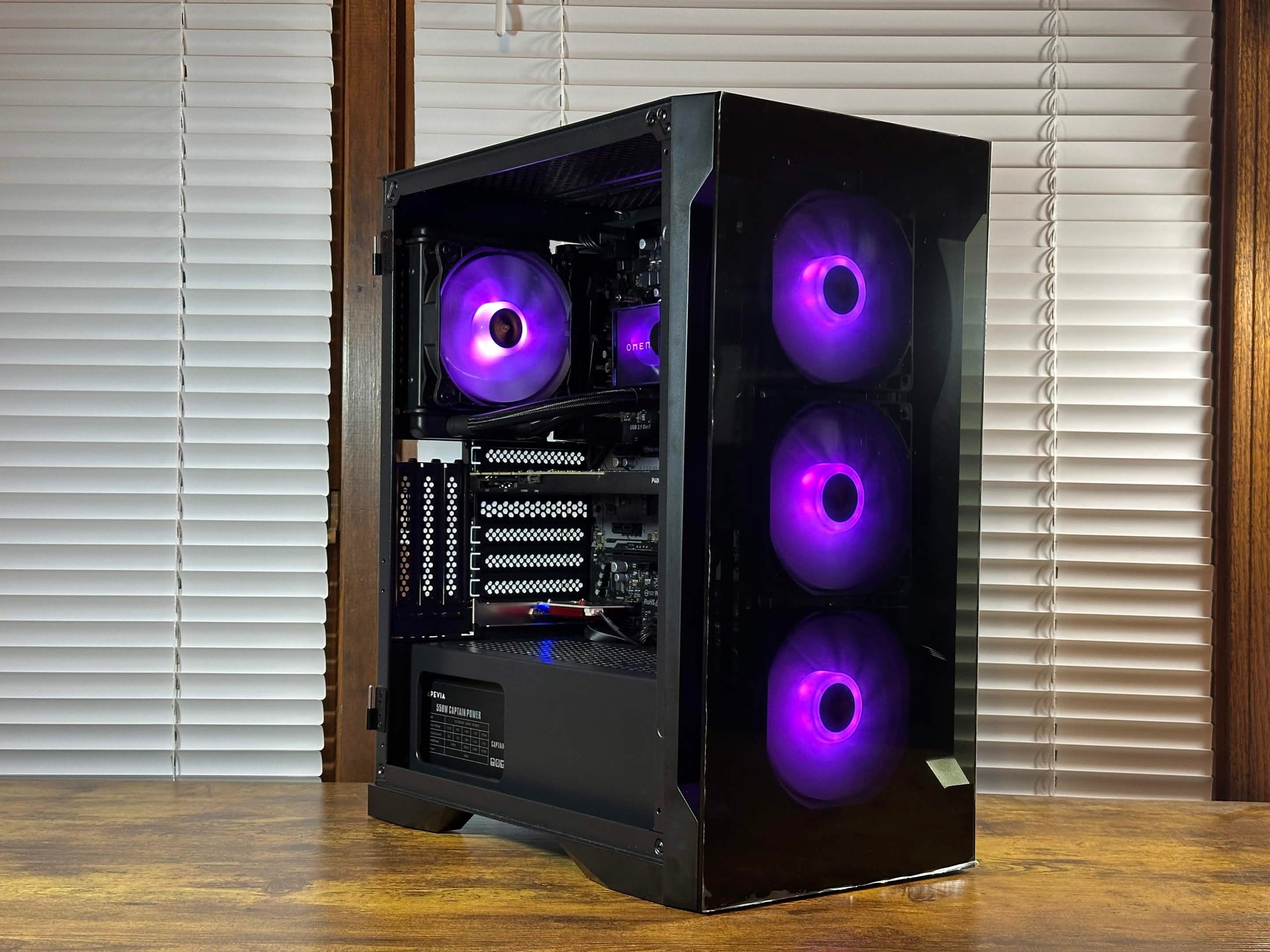 Nvidia P4000 8GB | Intel i5 8500 | 16GB DDR4 | 500GB SSD | Win11