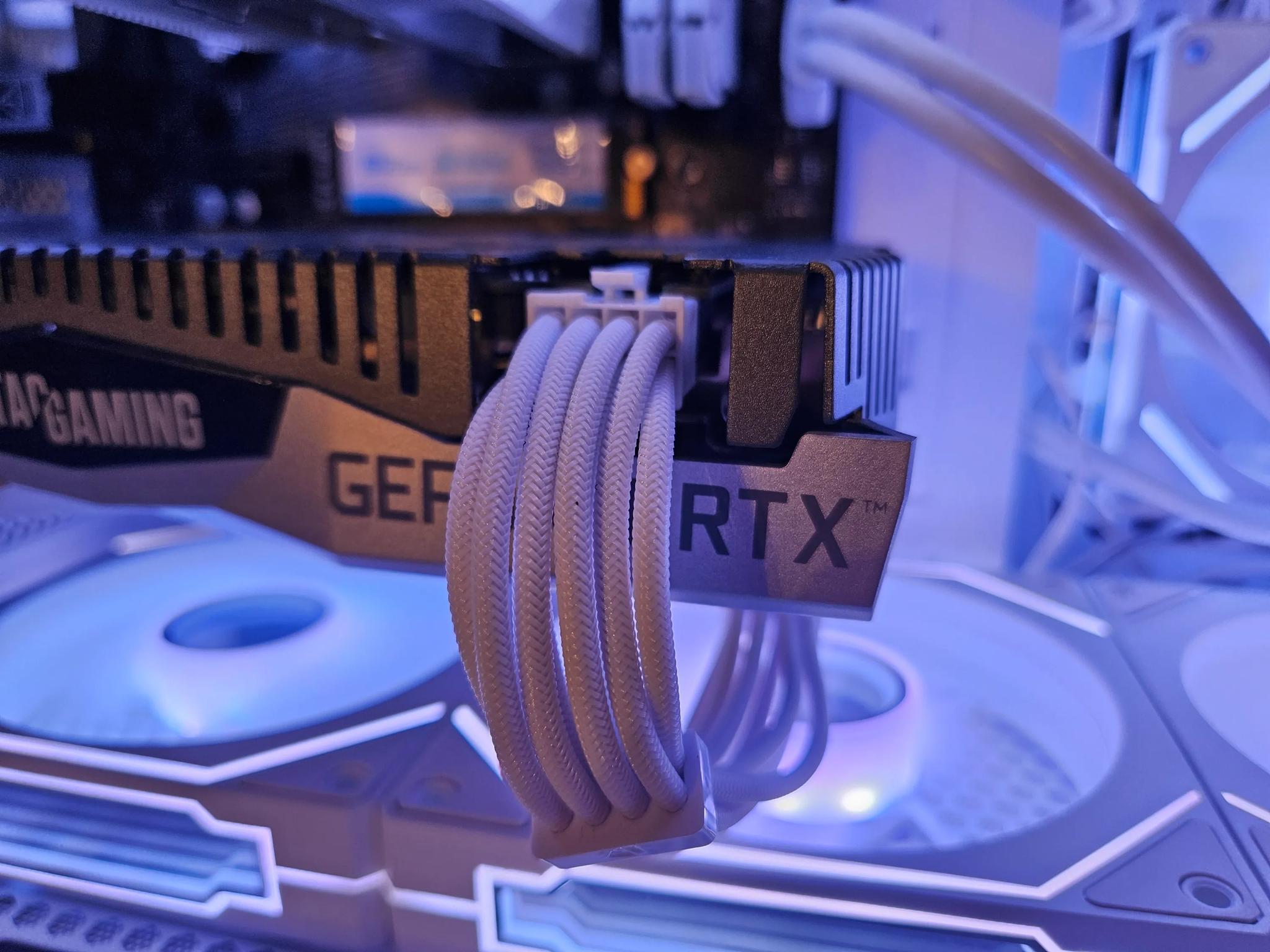 RTX 2060 Ryzen 5 3600x White RTX Fishtank Gaming PC
