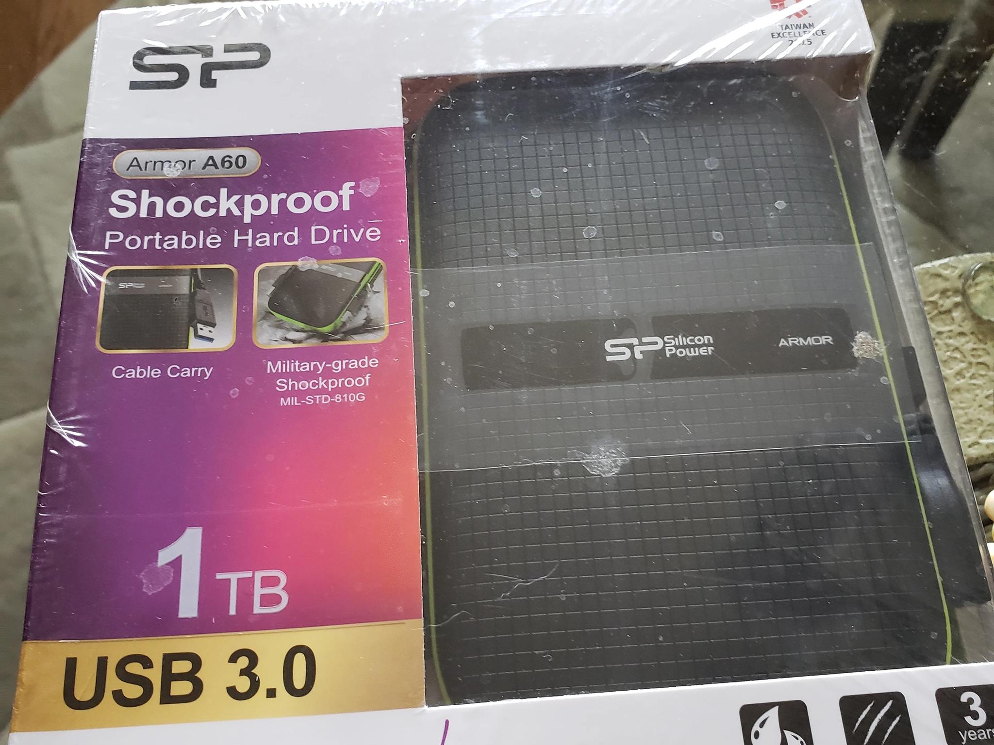 NEW Silicon Power 1TB Armor A60 Shockproof and Water-Resistant Portable Hard Drive USB 3.0 Black