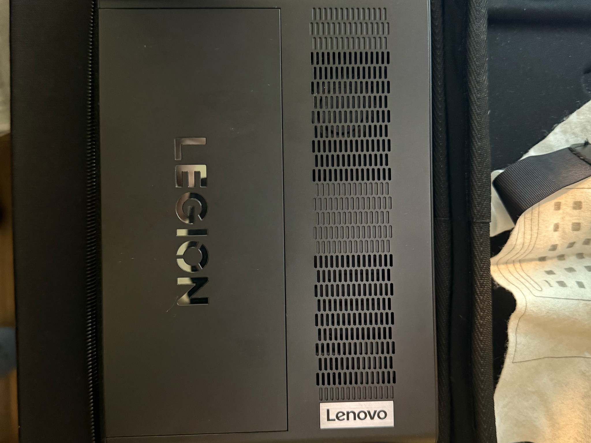 Lenovo Legion Go 512GB — Like New | + accesories