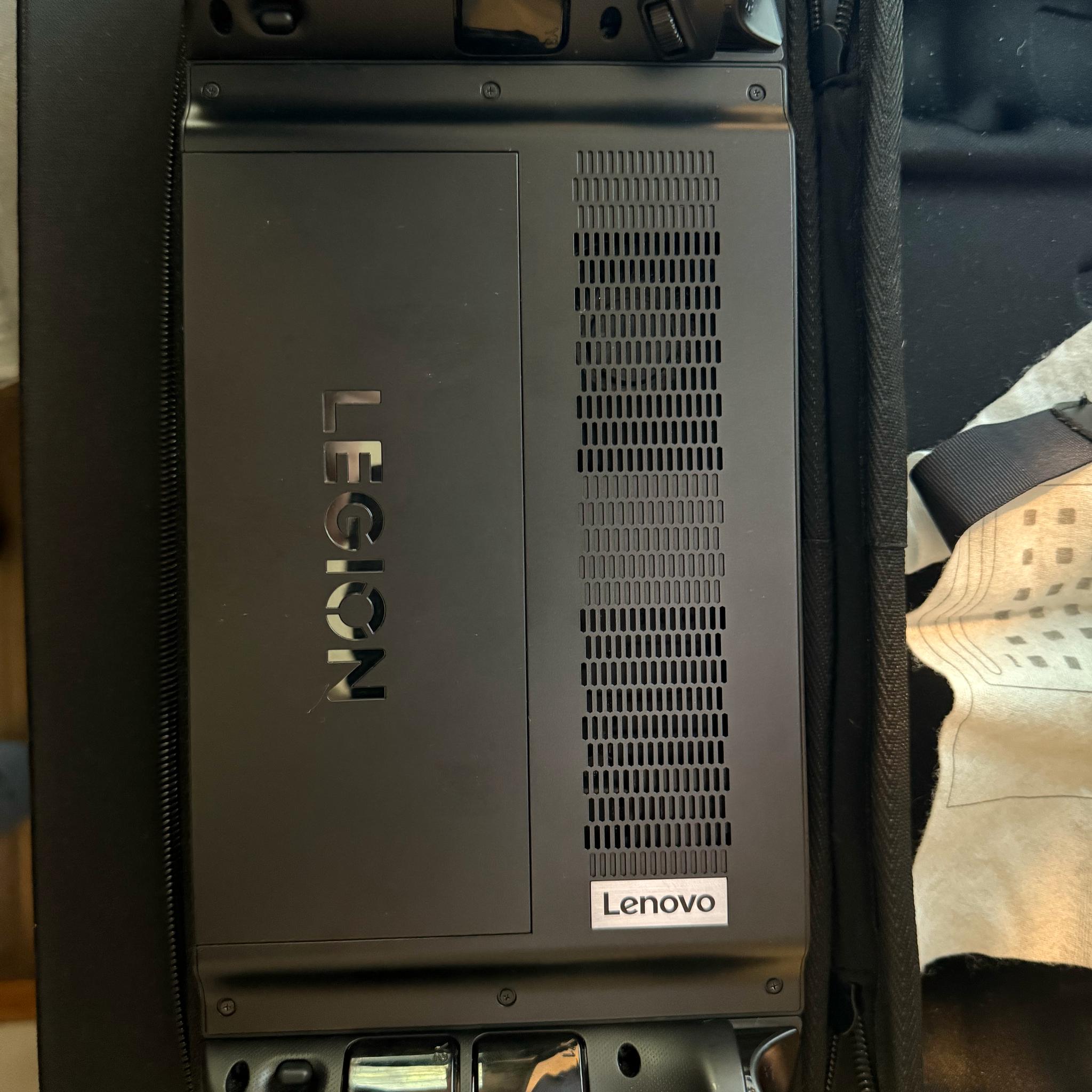 Lenovo Legion Go 512GB — Like New | + accesories