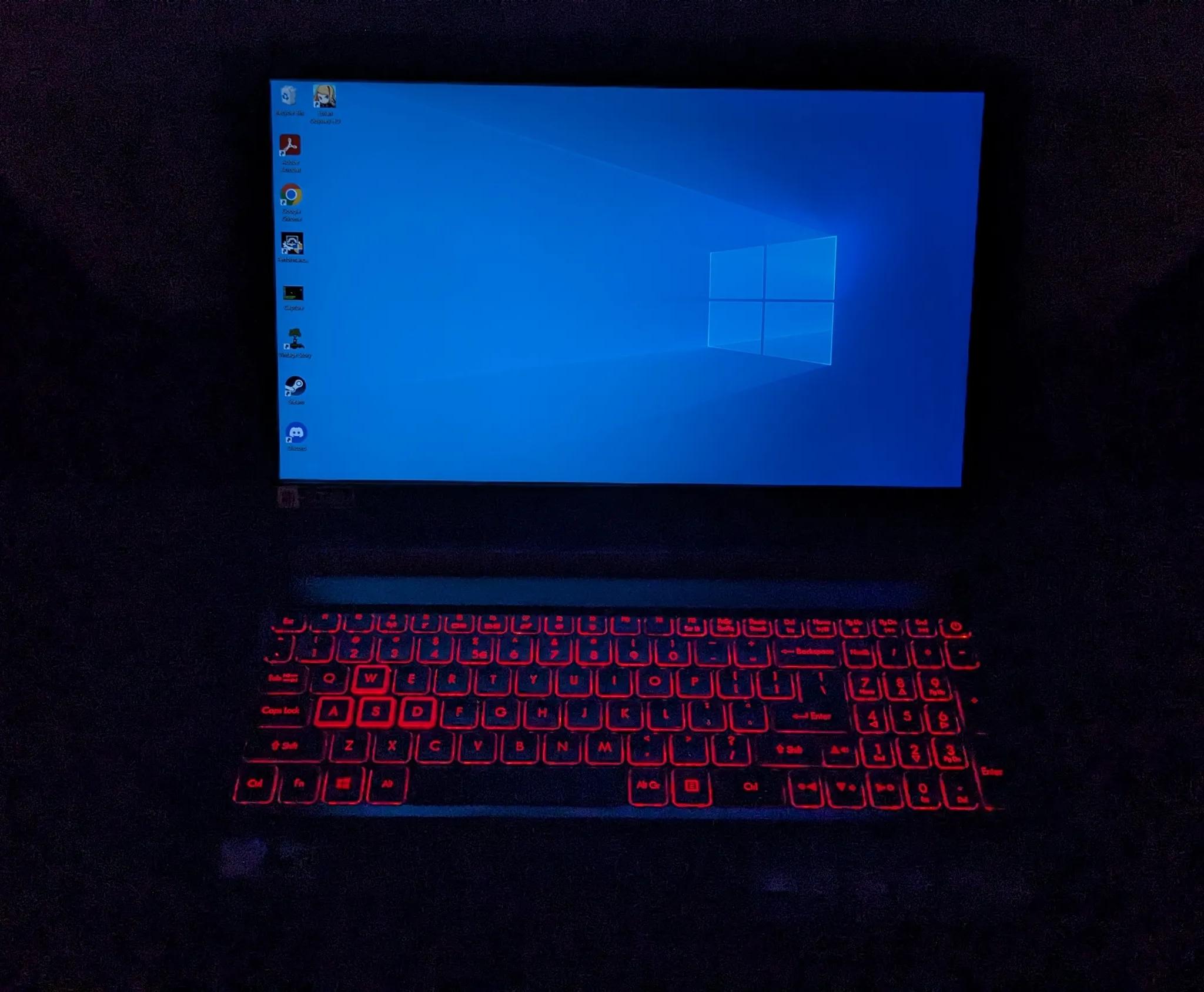 Acer Nitro 5 Refurbished, GTX 1050m, i5-8300H, 12GB DDR4, 256NVMe, 1TB HDD
