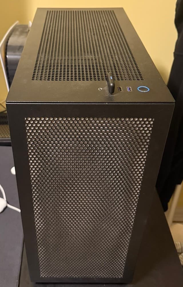 Gaming PC Ryzen 7 7800X3D + NEW PNY RTX 5080 (card in box, not installed) 32GB DDR5 2TB NVMe