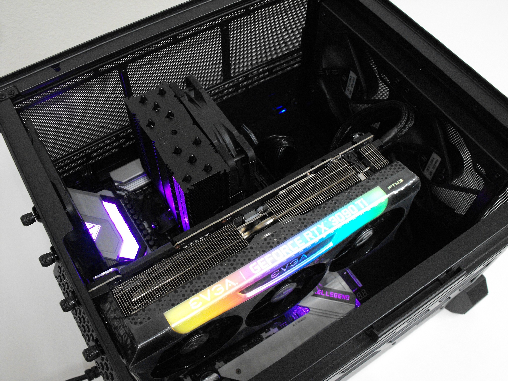 PC on Sale! Ryzen 9 5900X, RTX 3090Ti, 32GB DDR4-3200 RAM, 1TB SSD