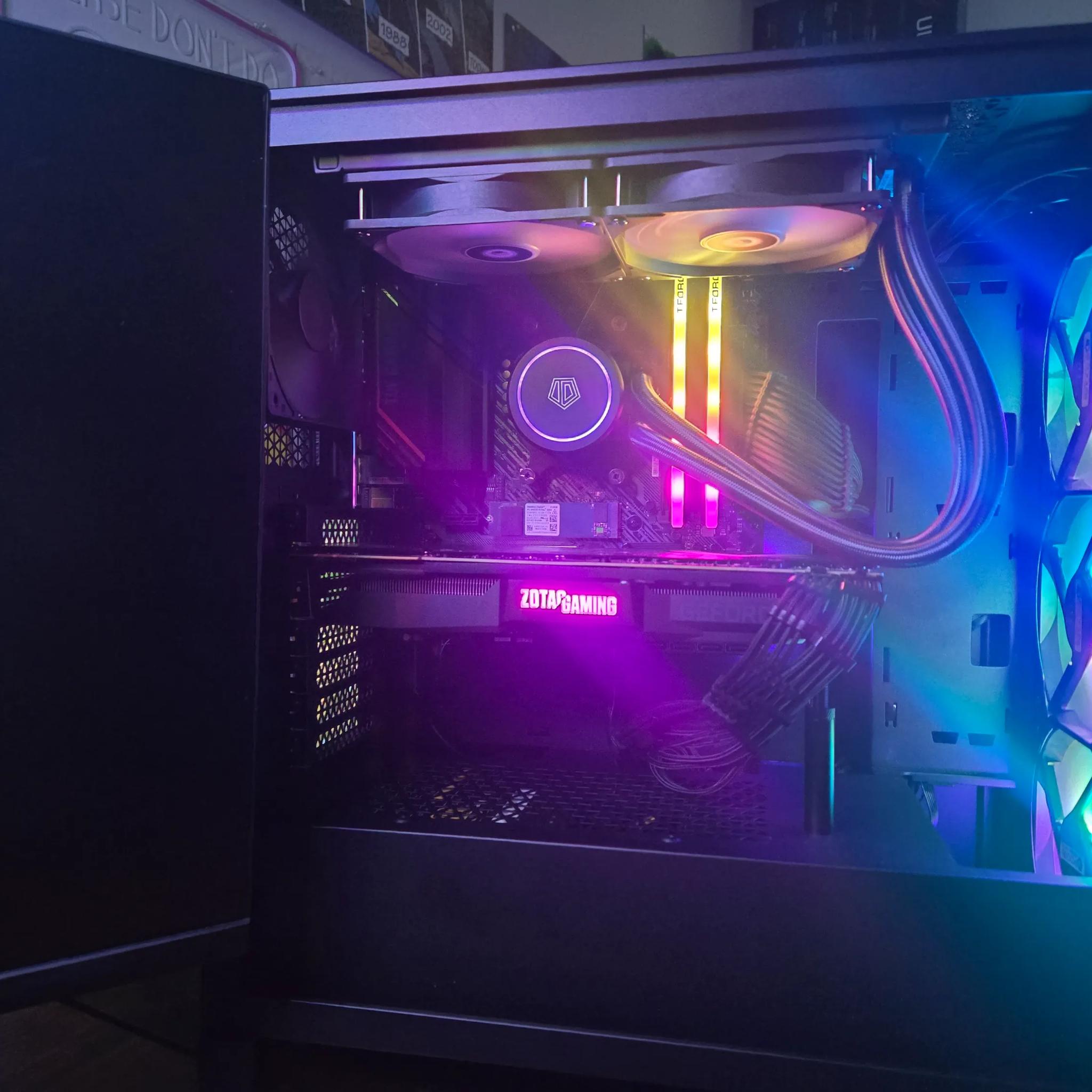 RGB 1440p Gaming PC