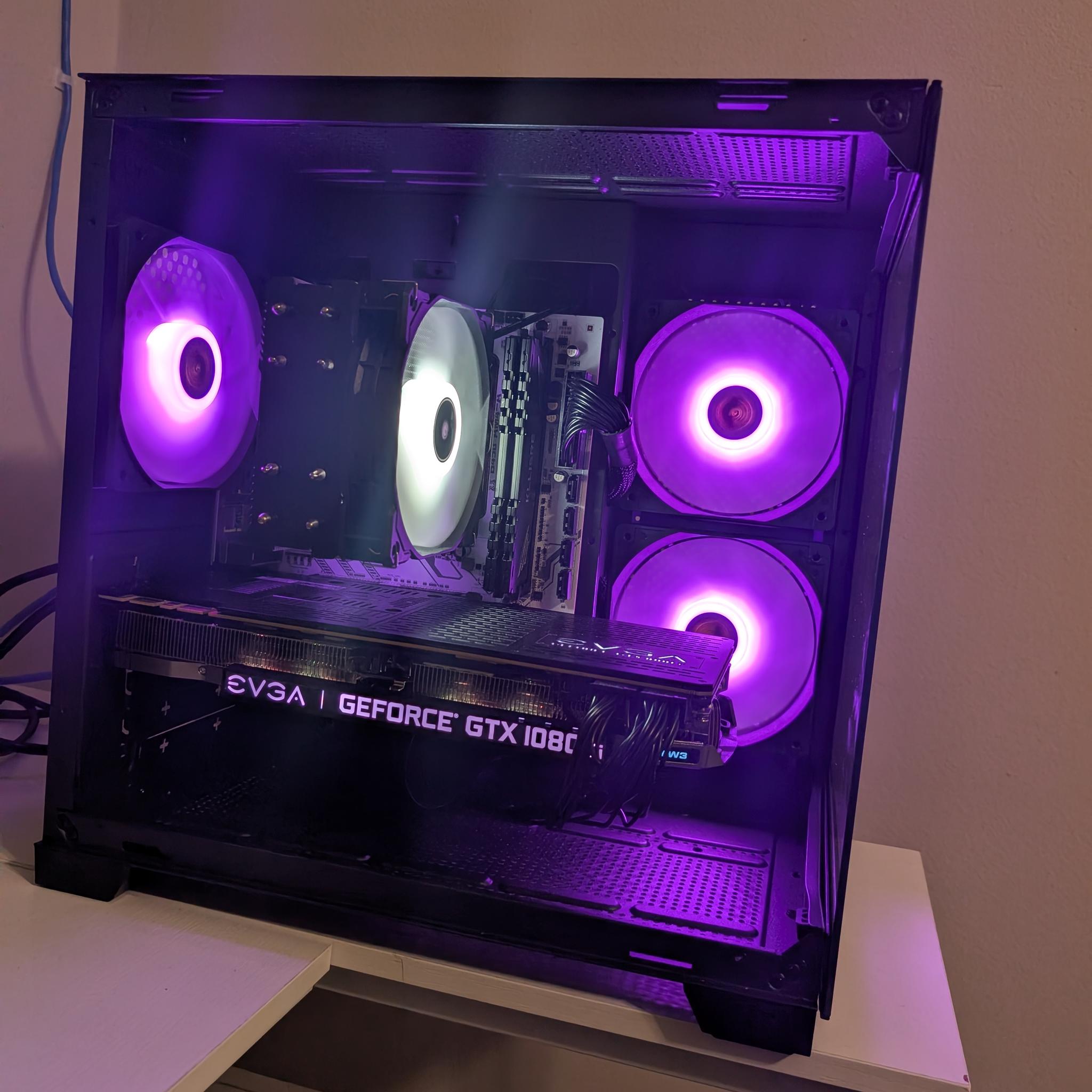Ryzen 5 3600 / 1080 Ti / 16gb DDR4/ 500 gb