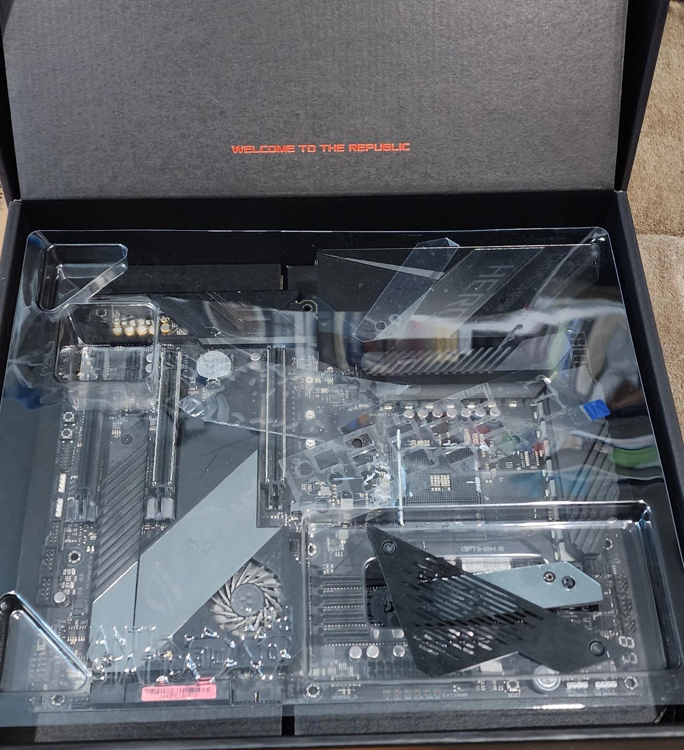Asus ROG X570 Crosshair VIII Hero