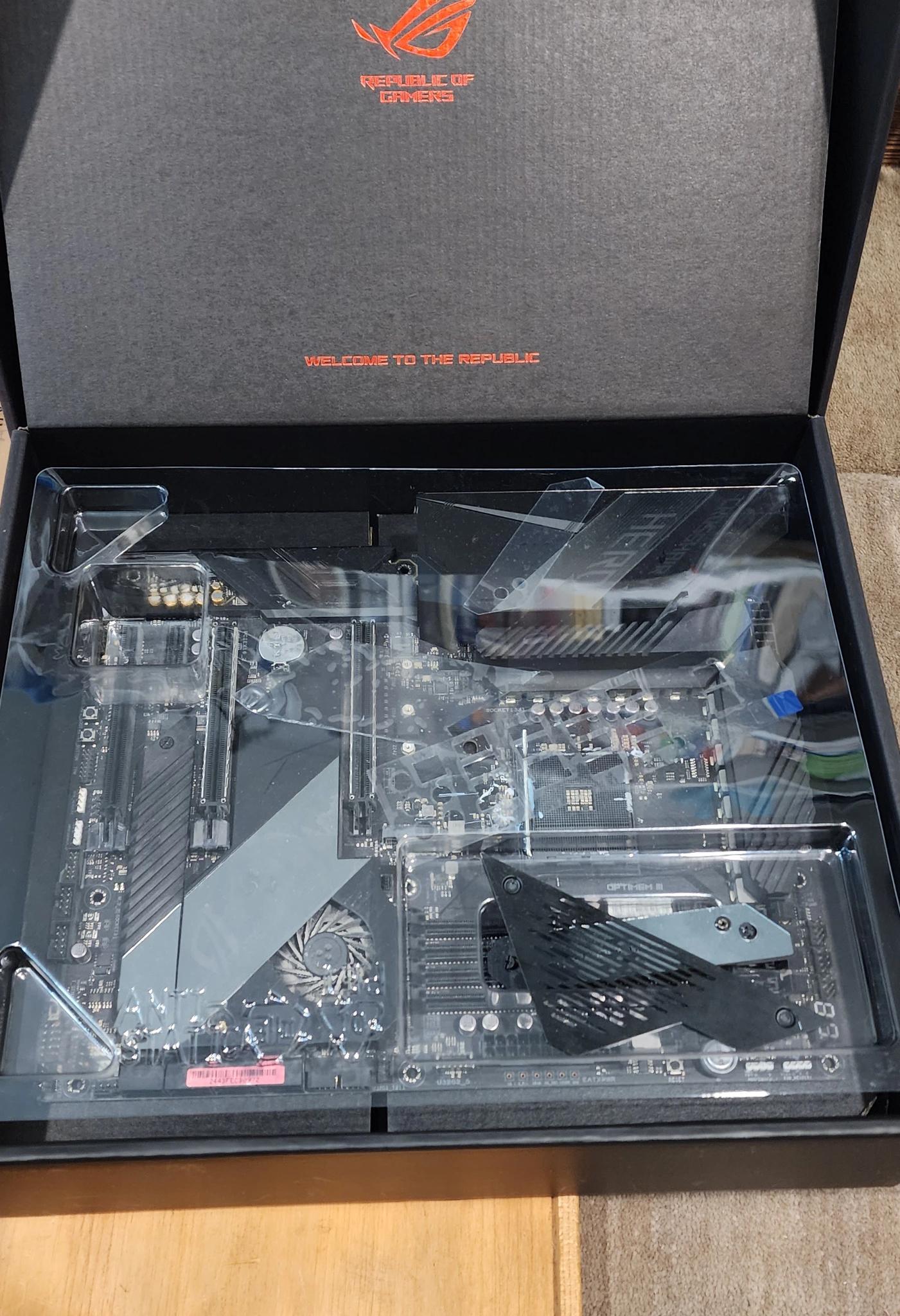 Asus ROG X570 Crosshair VIII Hero