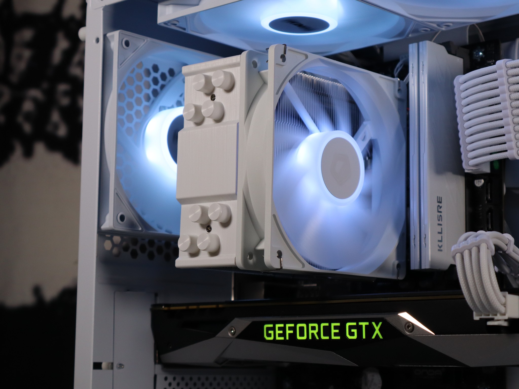 WHITE GAMING PC, RYZEN 5 2600x, GTX 1070, WIFI