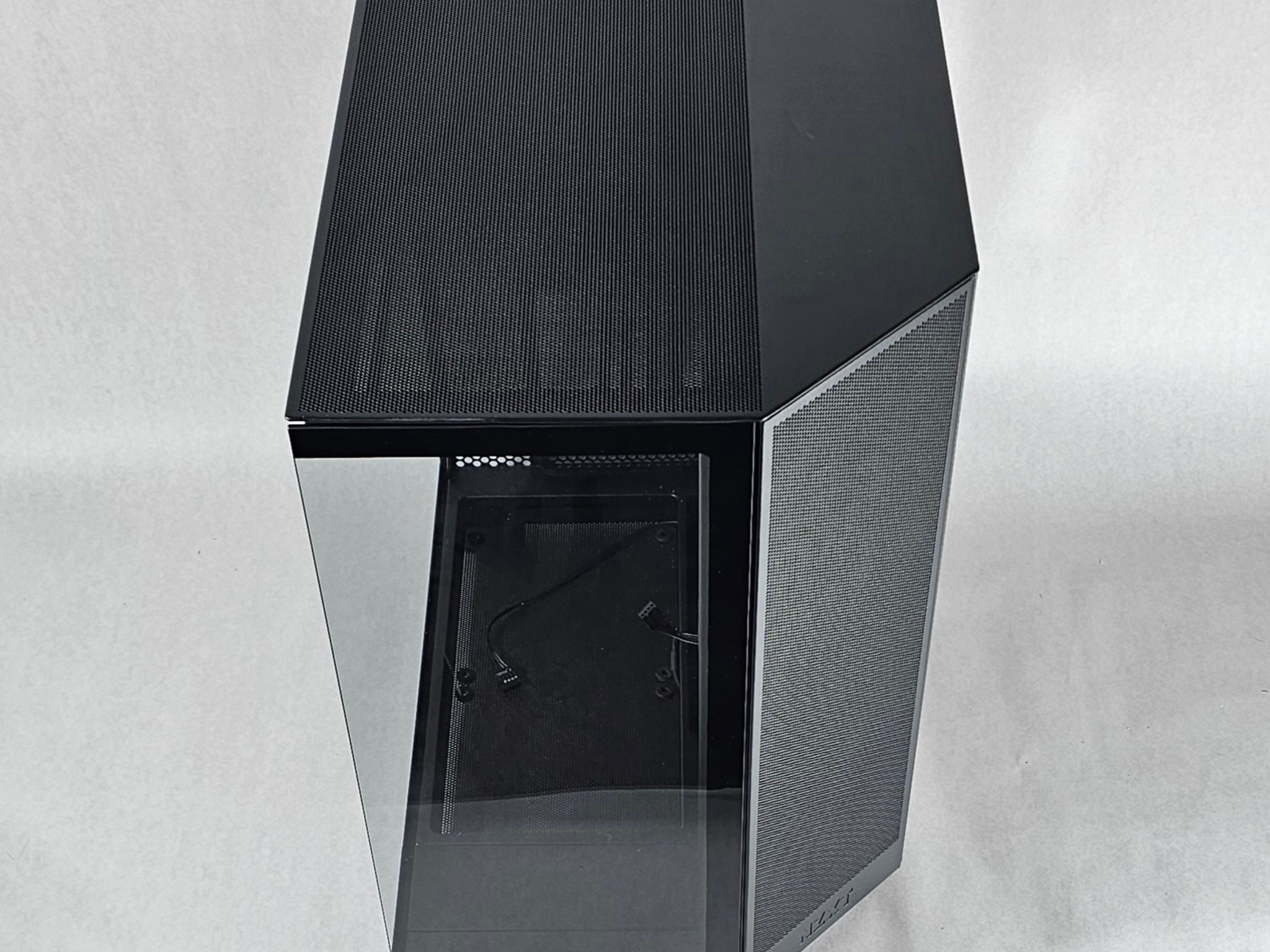 NZXT PC Case with Tempered Glass Side Panel and Front Mesh