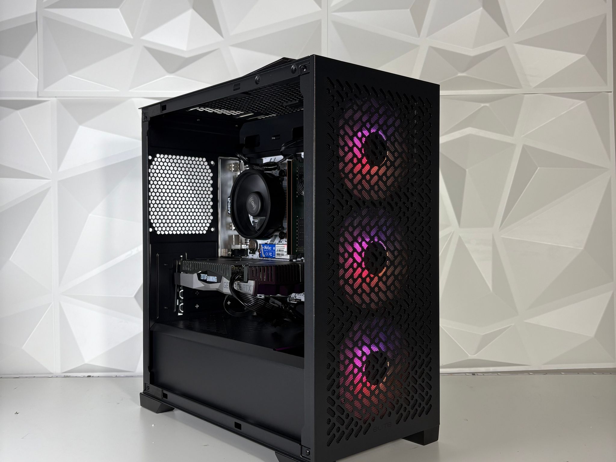 Glacier Peak (V2) - Intel Core i5 9400F, GTX 1660 Ti, 16GB DDR4, 512GB SSD