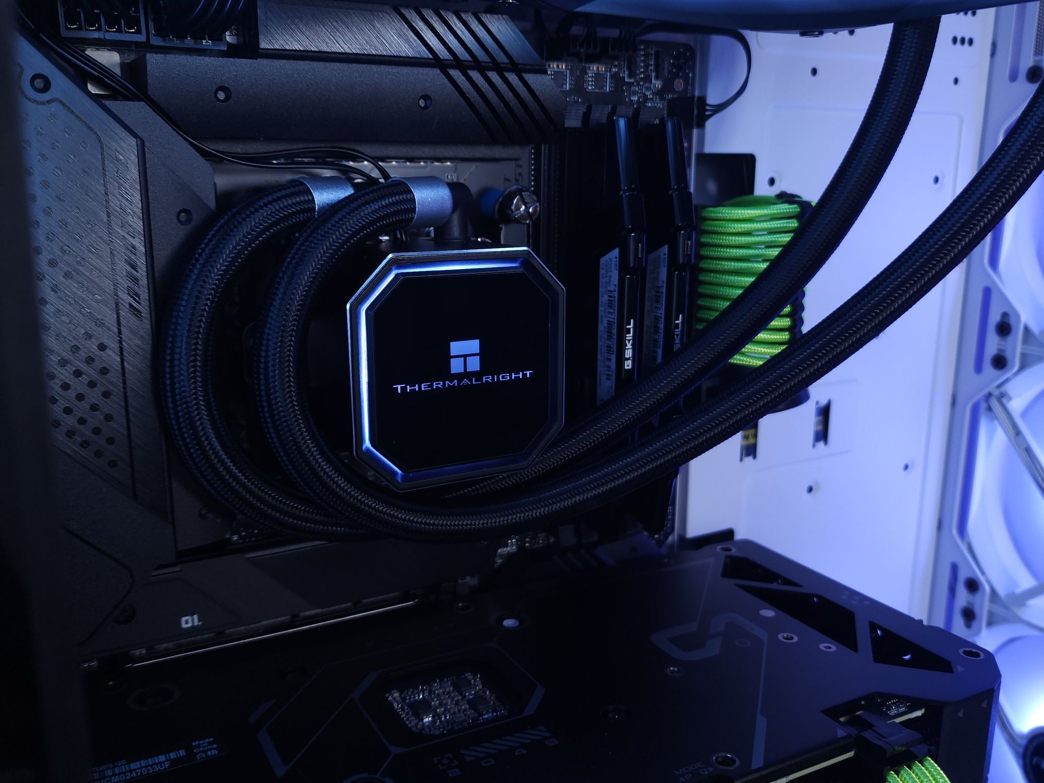 💚🤍RTX 4070 | Core i5 12600K | 32GB 3200MHz | 1TB NVMe SSD