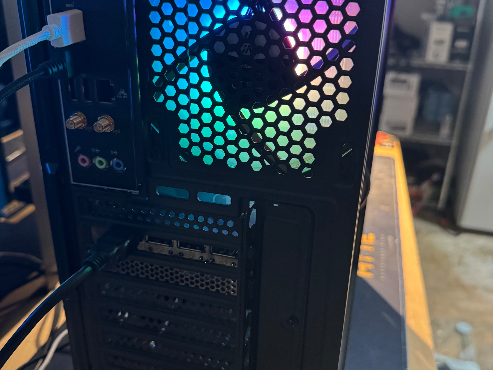 Gaming PC RTX 3070 32 gb DDR5 i7 13th gen