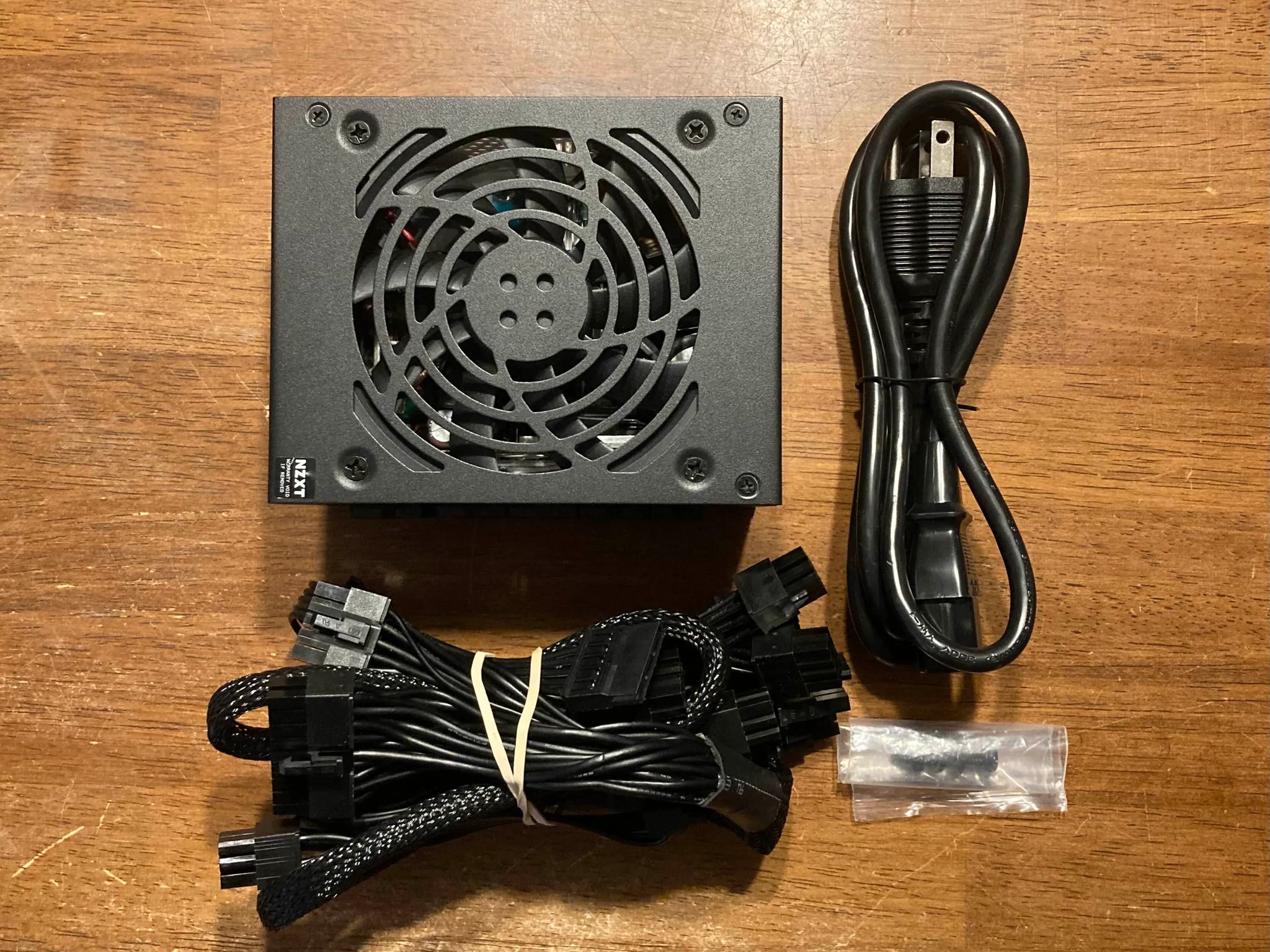 (READ) NZXT C750 750 Watt 80+ Gold Fully-Modular SFX Power Supply (NZXT H1 Refresh PSU)