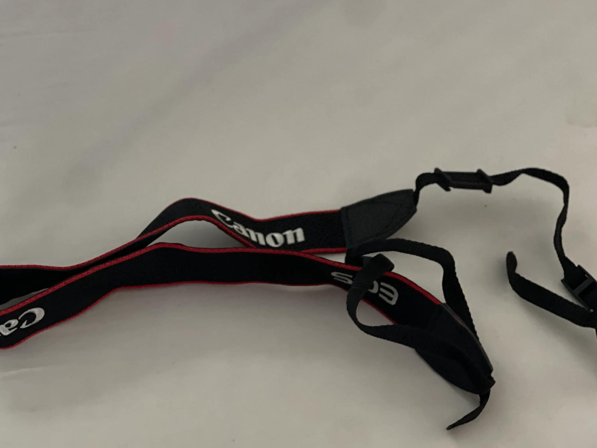 EOS Rebel T7 EF-S 18-55mm IS II Kit, With Bag, Very Lightly Used, Original Box