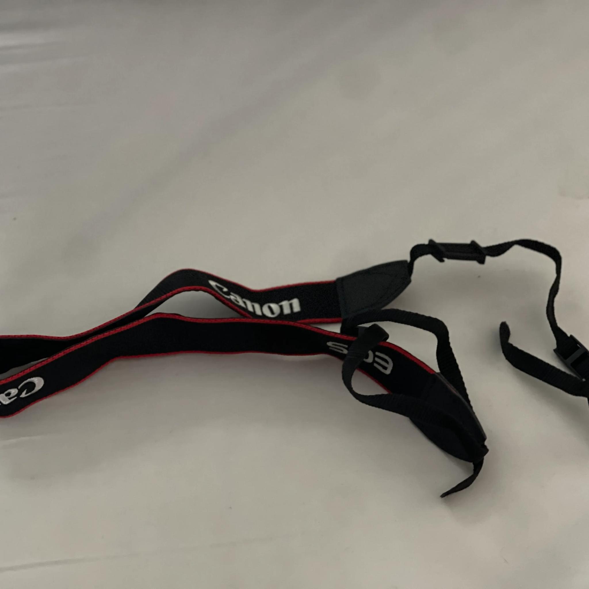 EOS Rebel T7 EF-S 18-55mm IS II Kit, With Bag, Very Lightly Used, Original Box