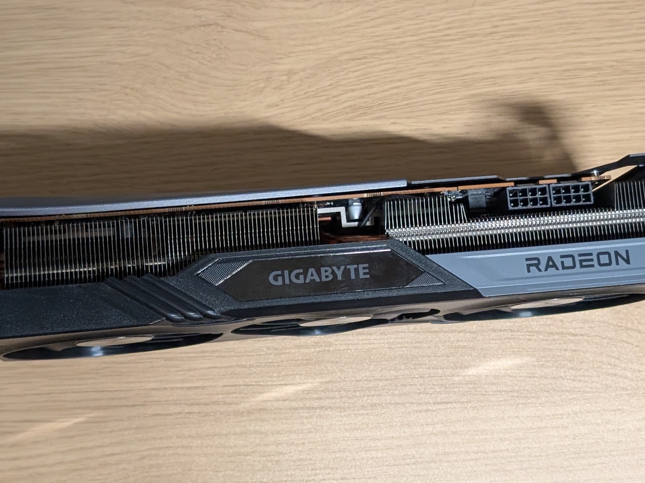 Broken As/is GIGABYTE GAMING OC Radeon RX 7700 XT