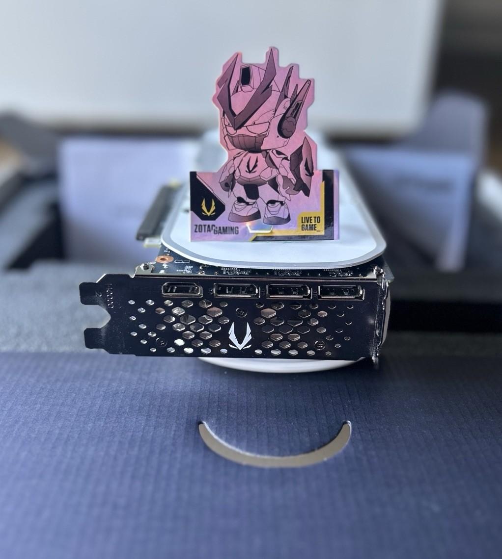 ZOTAC GAMING Trinity OC GeForce RTX 4070 Ti SUPER