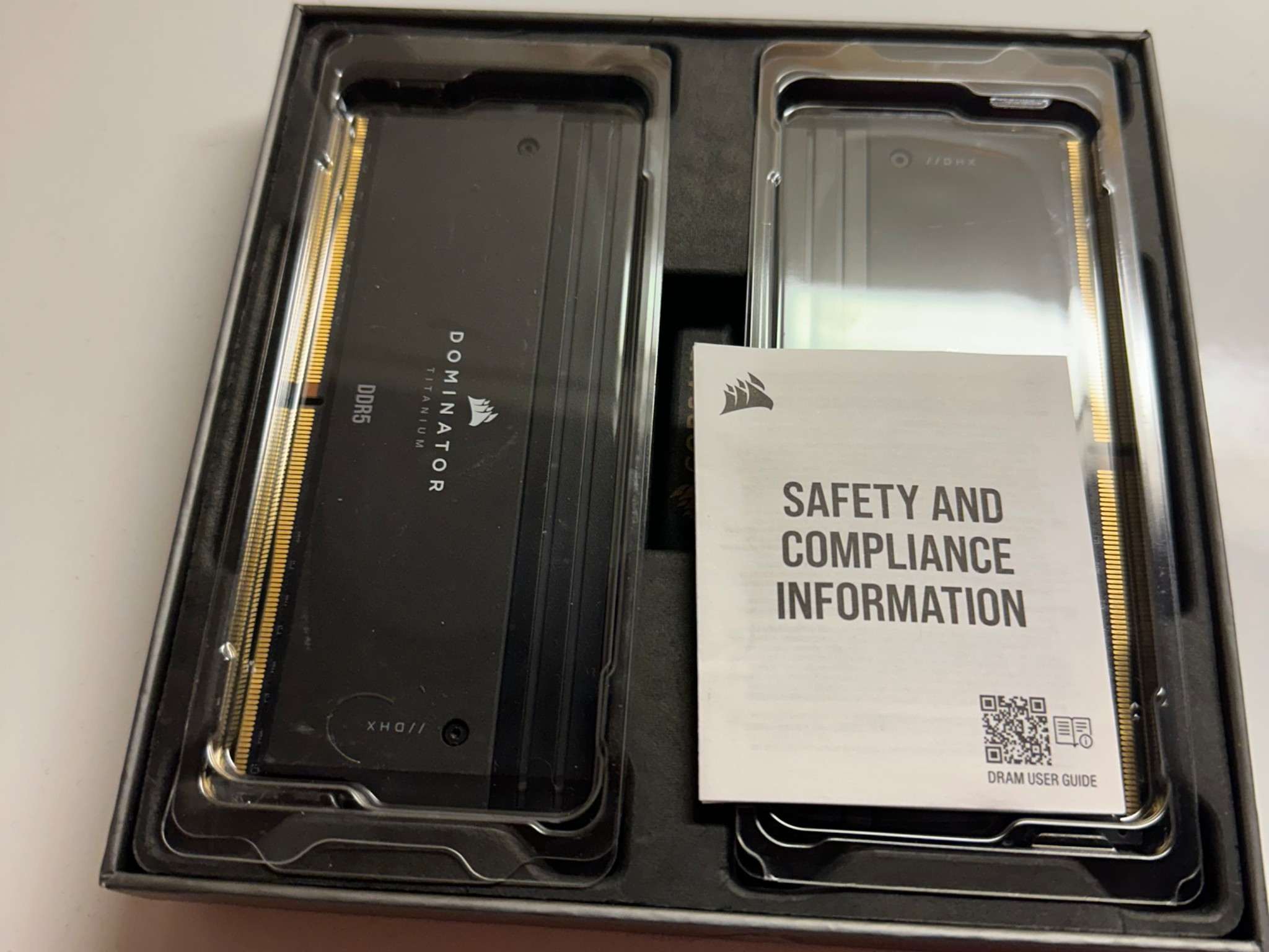 CORSAIR Dominator Titanium 96GB (2 x 48GB) DDR5 6600 (PC5 52800) CMP96GX5M2B6600C32