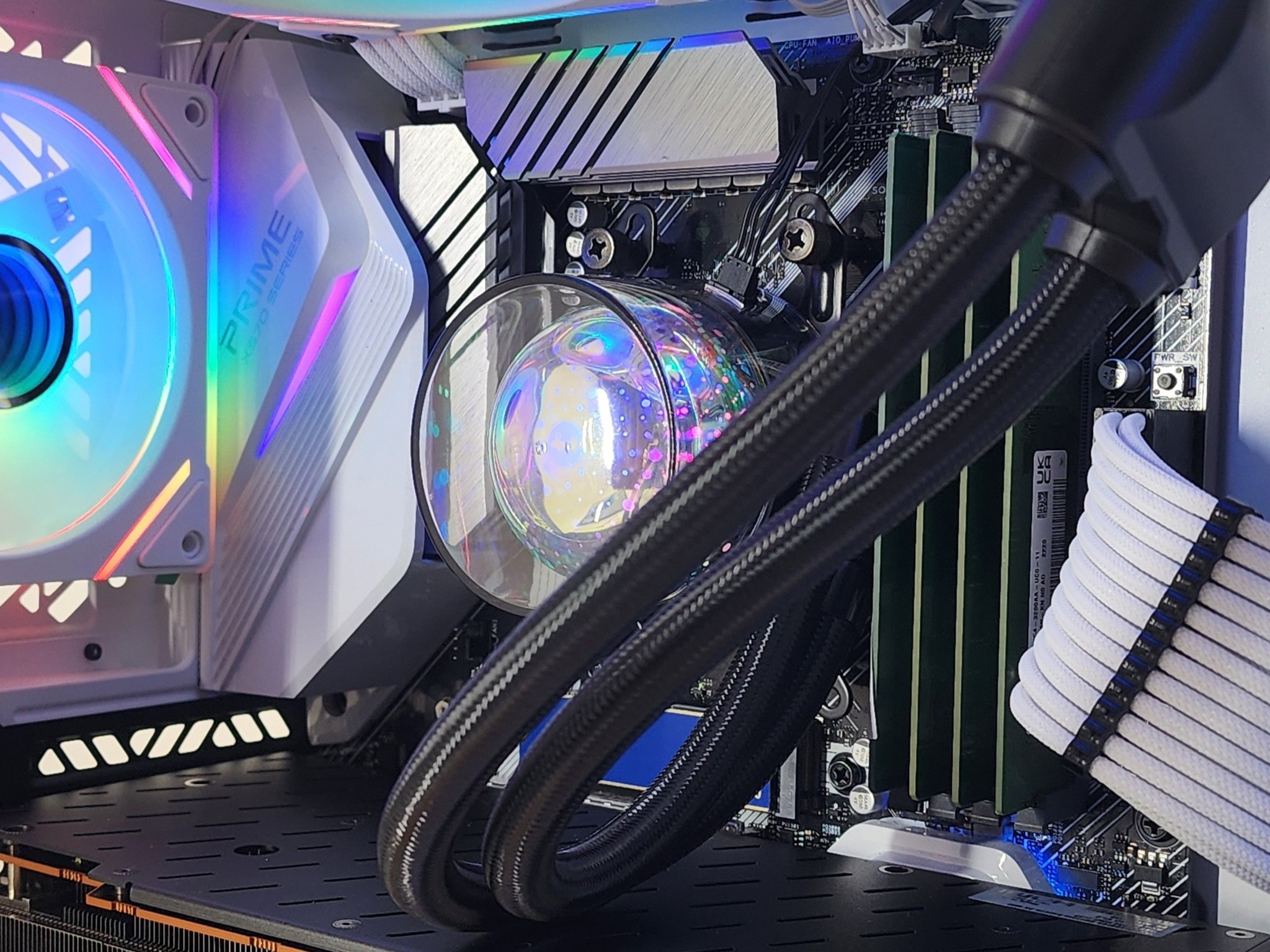 Gaming PC Ryzen 7 5700X 16GB RAM 1TB SSD RX 6800 16GB Windows 11 Computer