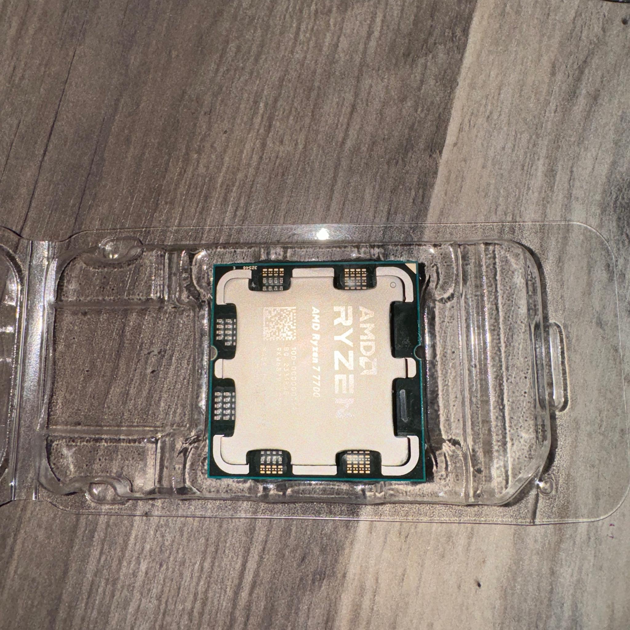 AMD Ryzen 7 7700