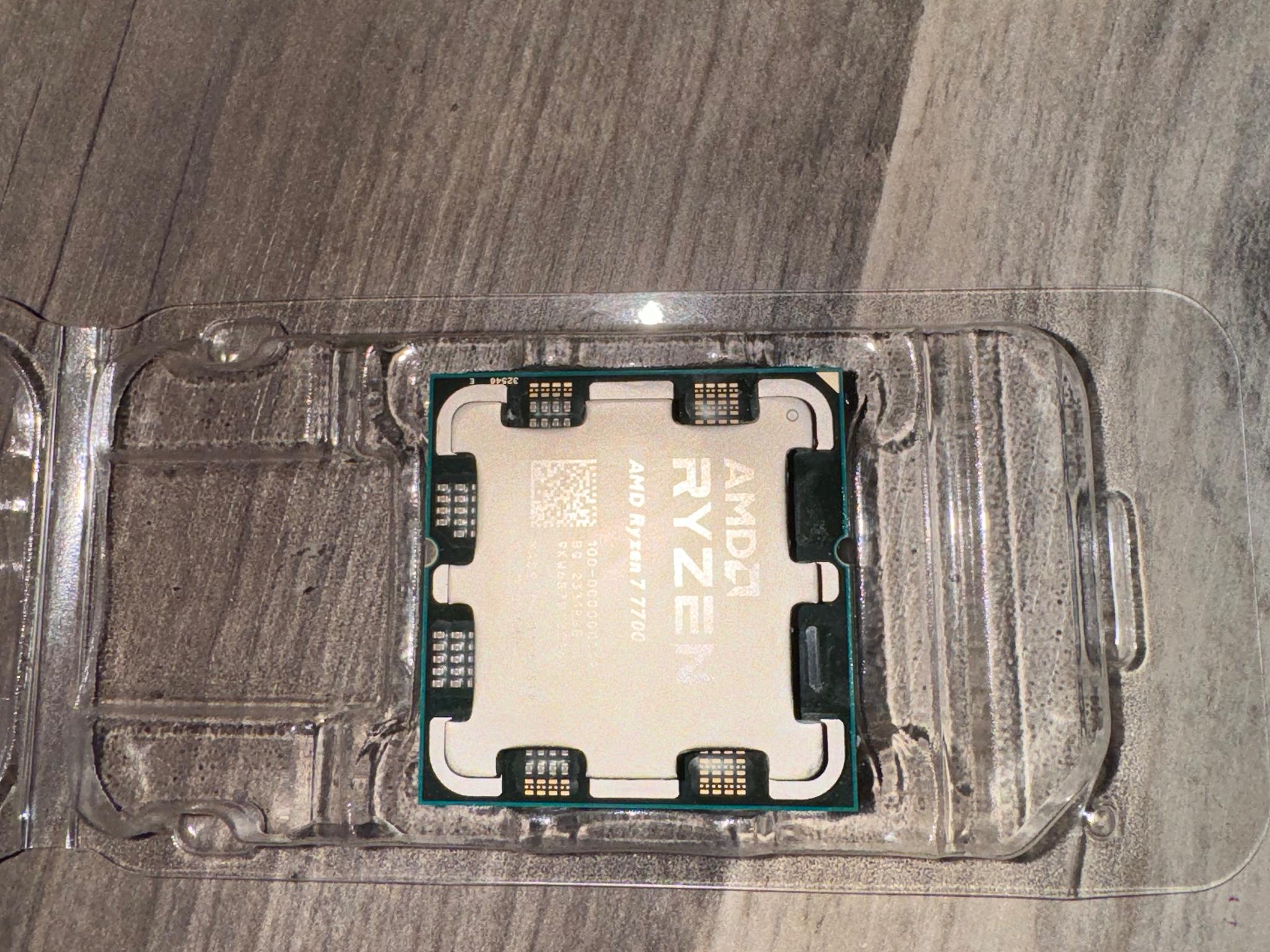 AMD Ryzen 7 7700