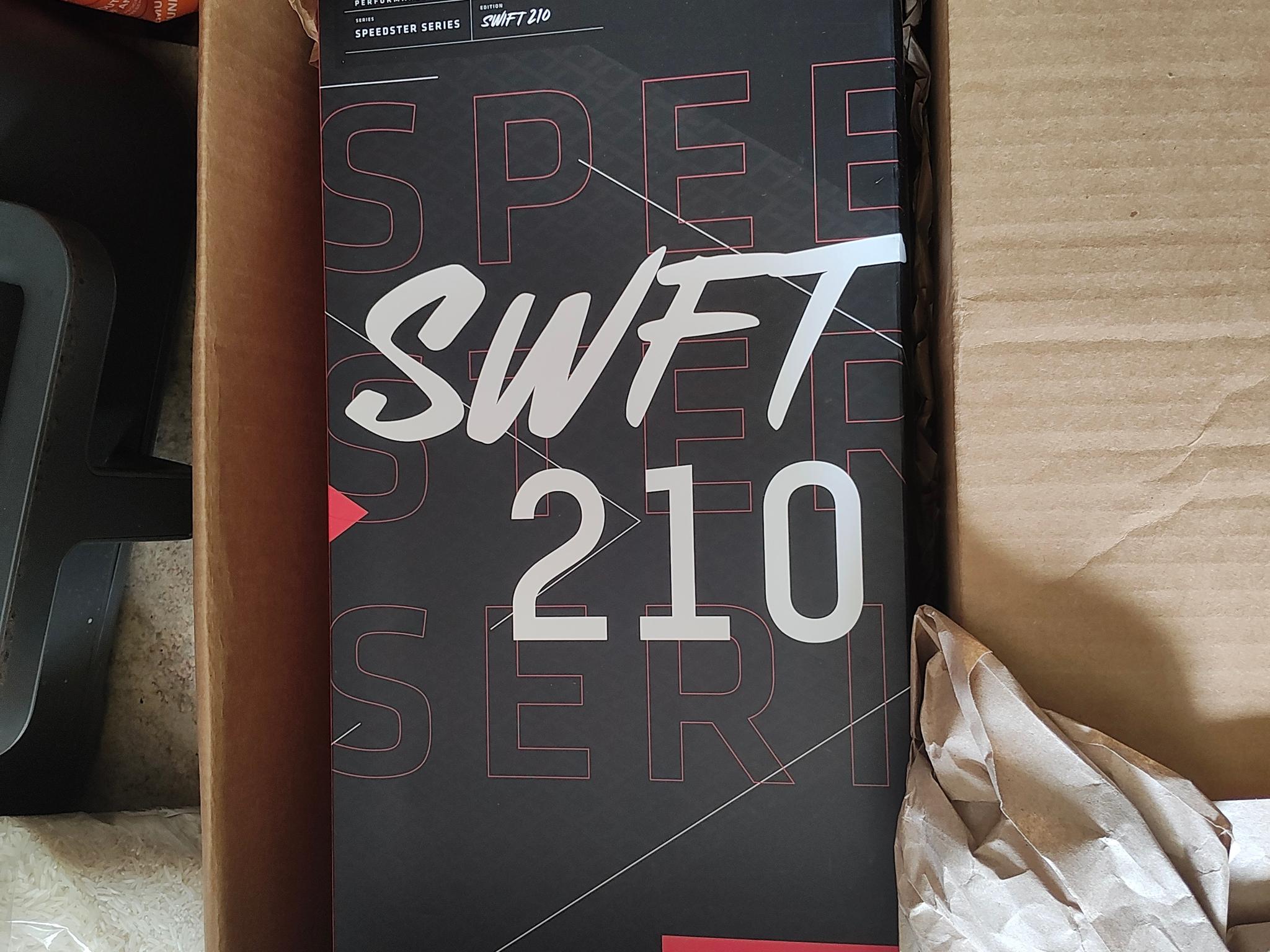 XFX Speedster MERC 210 Black Radeon RX 7800 XT