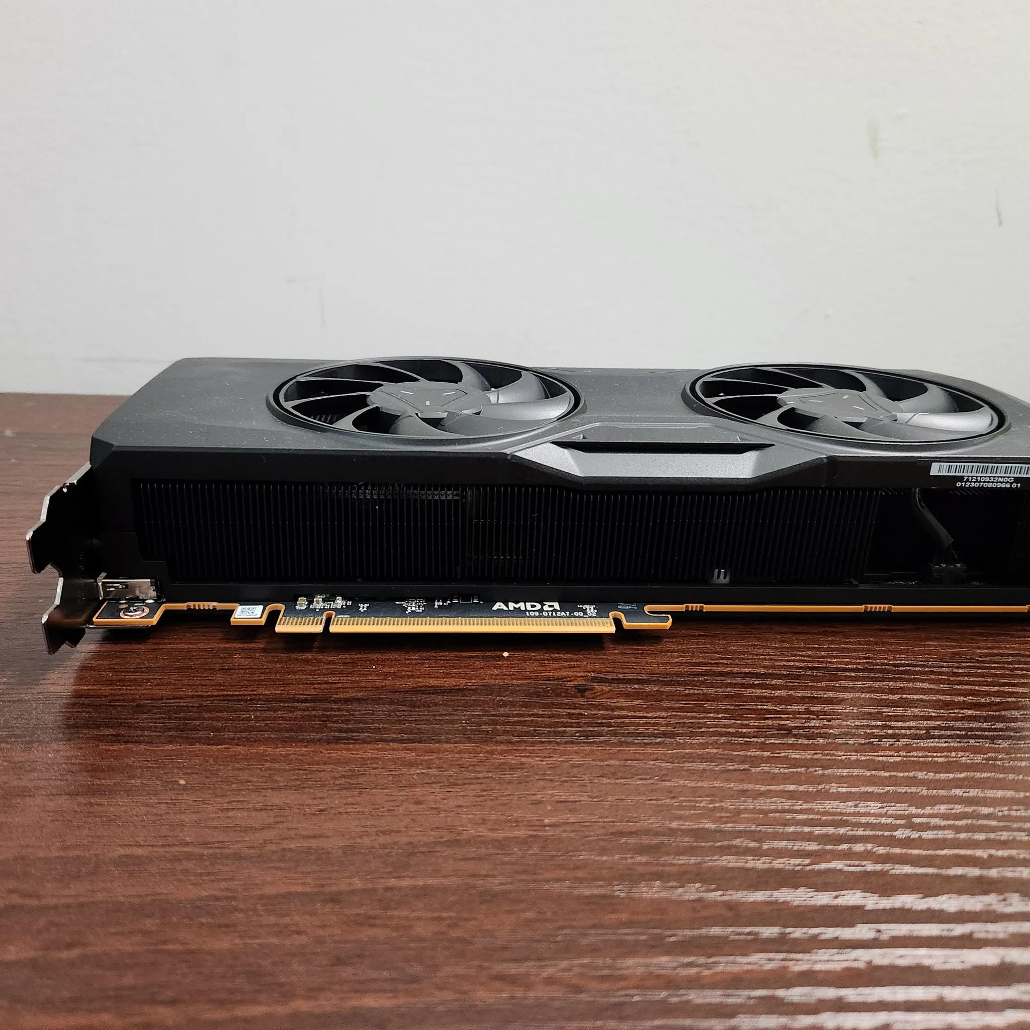 Like New/Open Box: AMD RX 7800XT - 16 GB GDDR6