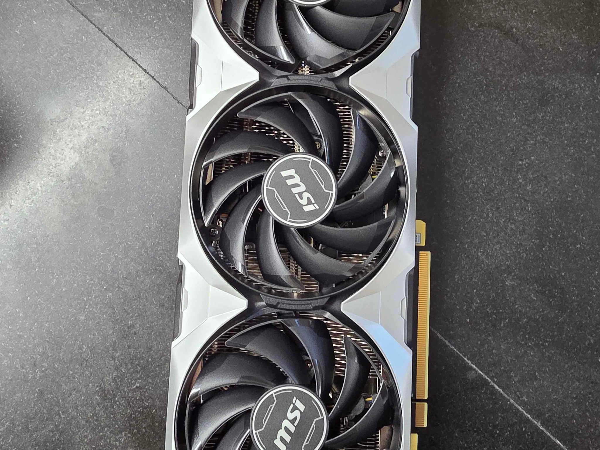 MSI VENTUS 3X OC GeForce RTX 4070 SUPER