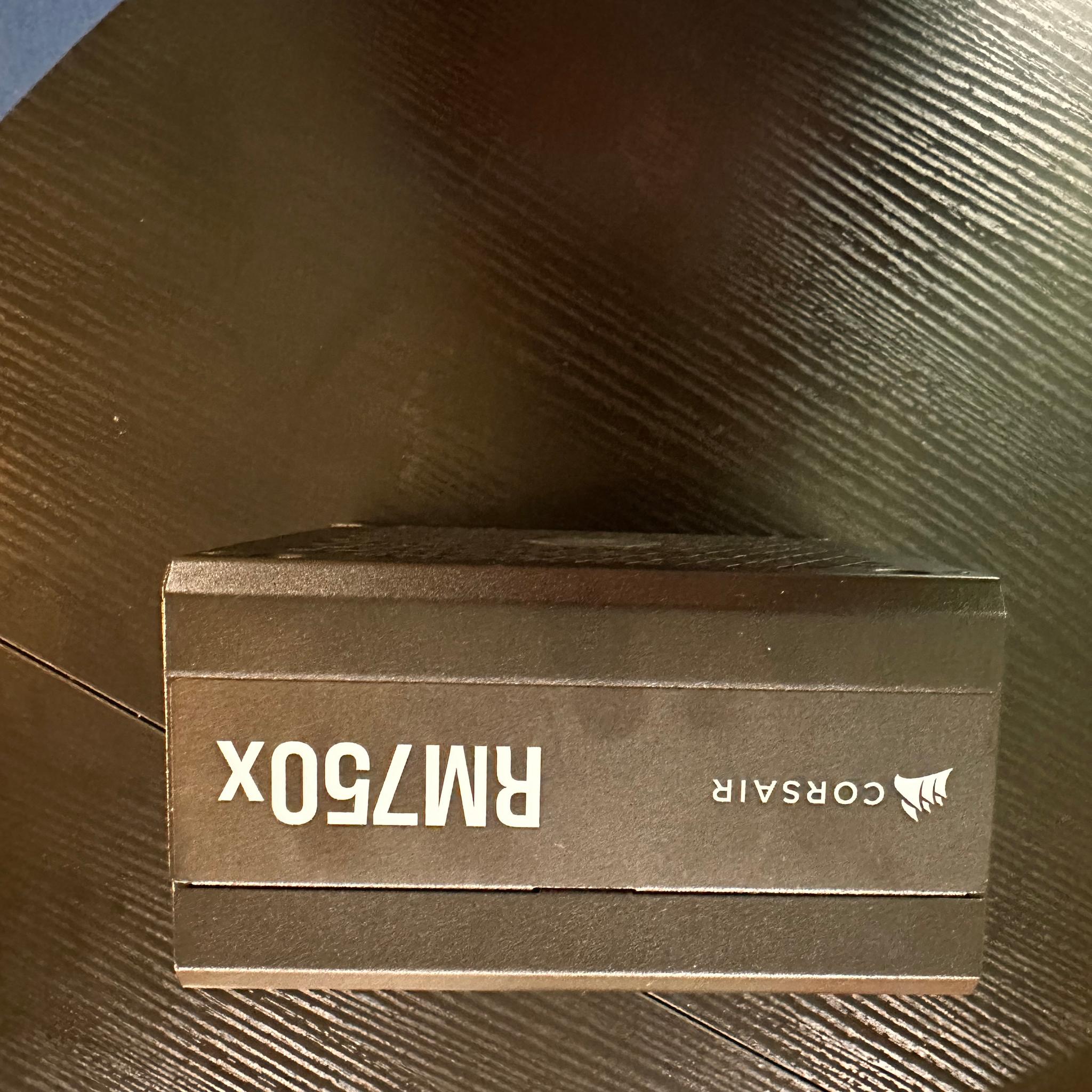 Corsair RM750x