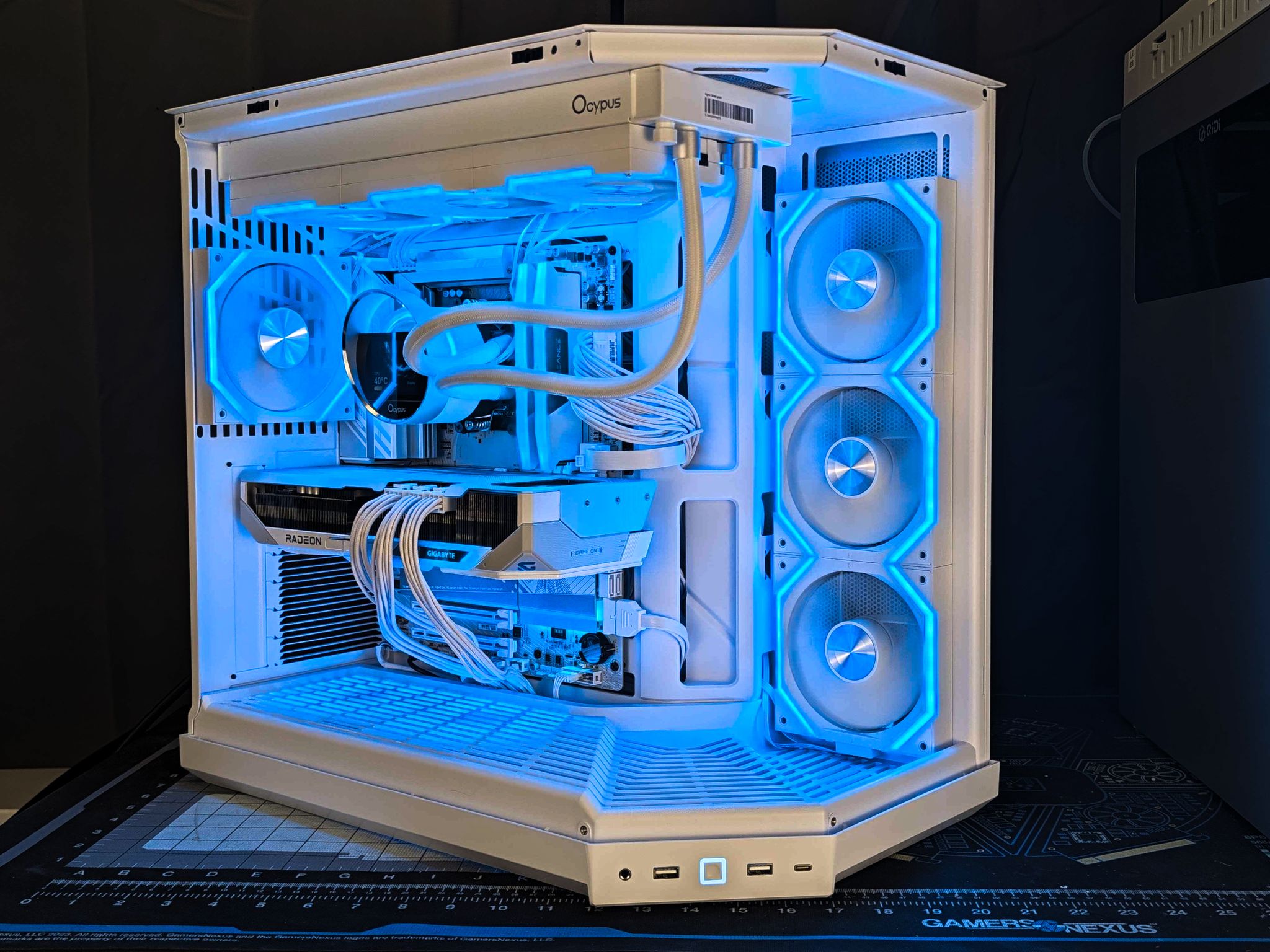 Glacius- 9800X3D, RX 9070XT, 32GB DDR5, 2TB NVME, Wifi