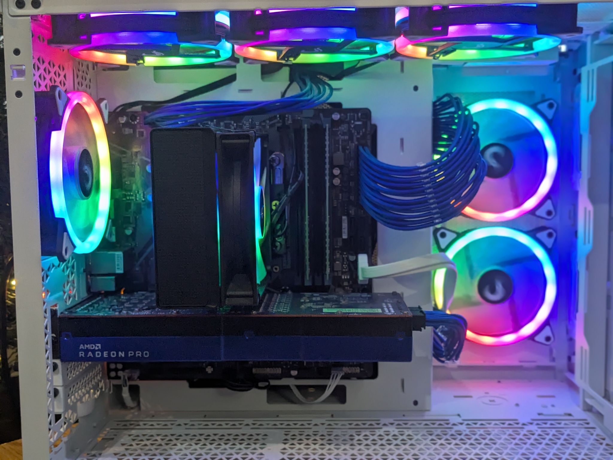200 FPS Fortnite | i5-10500, Radeon 5700, 32GB RAM, 512GB NVME SSD, Win11, WiFi
