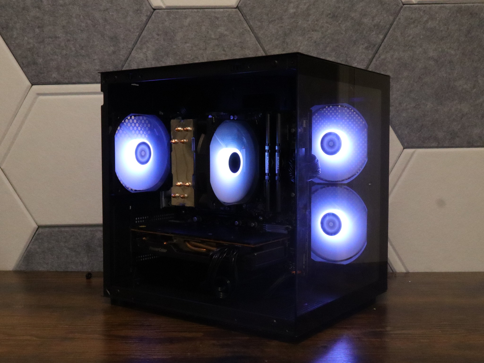 High Performance | Gaming PC | RX 6700XT 12gb | Ryzen 7 5700 | 32GB RAM | 1 TB | Windows 11 + WIFI