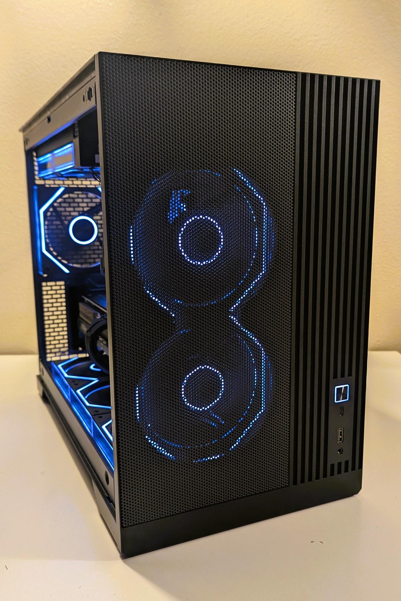 RX 9070 XT 16GB | RYZEN 9600X | 16GB DDR5 | 1TB SSD | 240MM LCD AIO | 850W GOLD| WIFI+BT