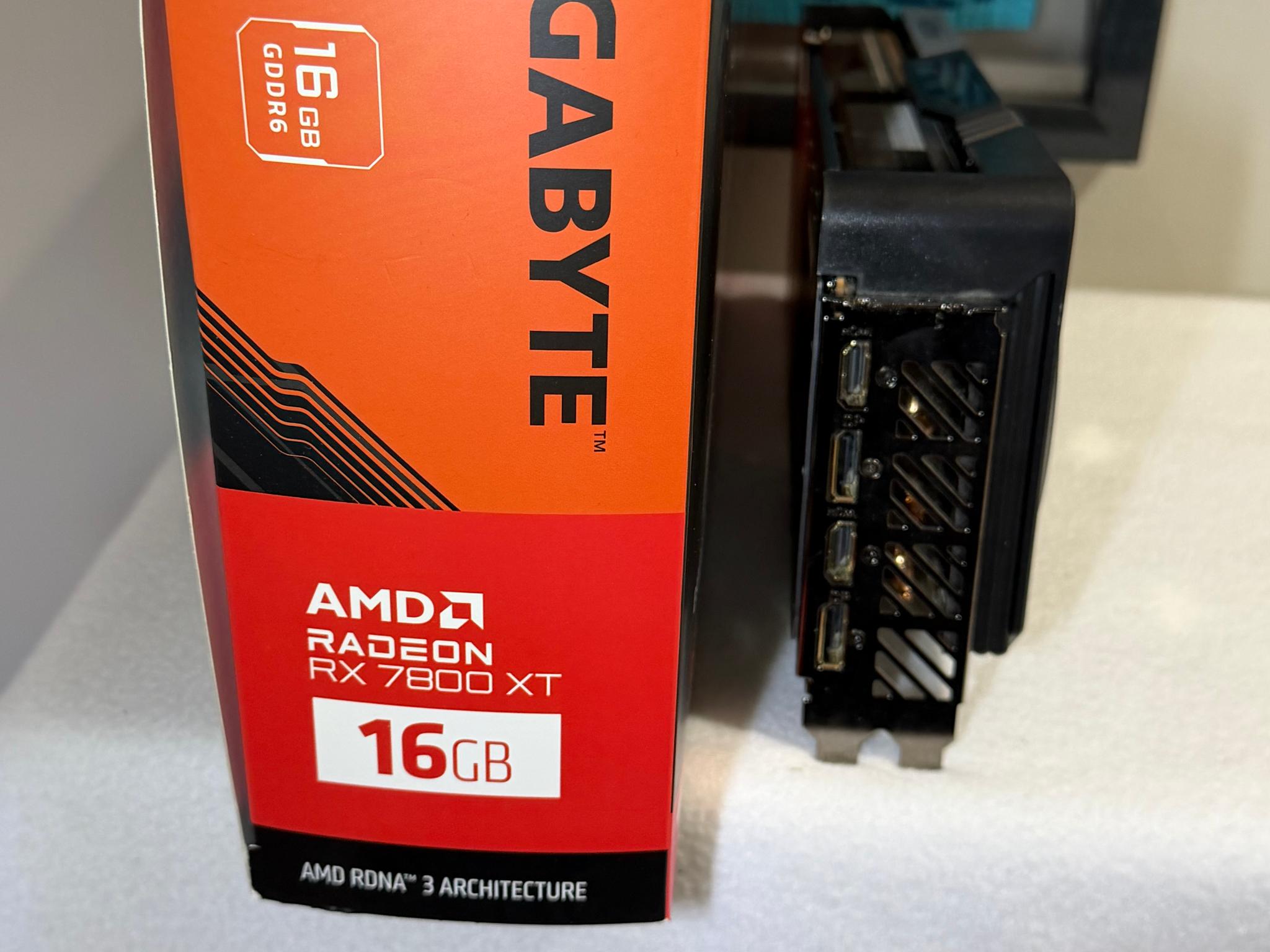 Gigabyte Radeon RX 7800 XT GAMING OC 16G