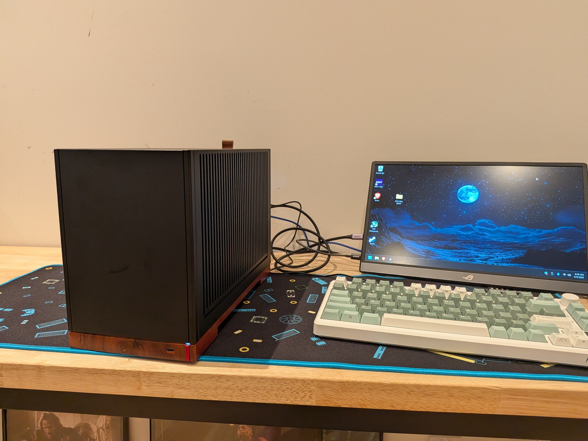 1440p Globetrotter - RX 9070, Ryzen 5 9600X, 32 GB DDR5 RAM, 1 TB Gen 4 NVME, Noctua