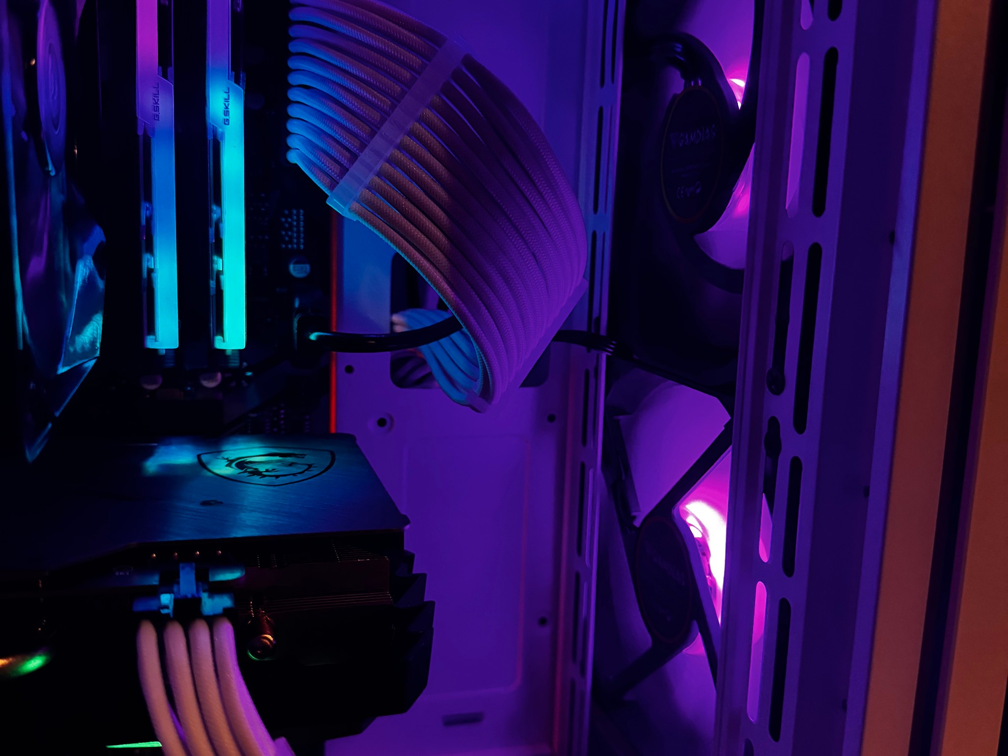 ⚫INTEL🚀OREO BEAST🥛 | I7 9700K | 1660 SUPER | 16GB RAM | 1TB | WIFI/BT | WIN 11