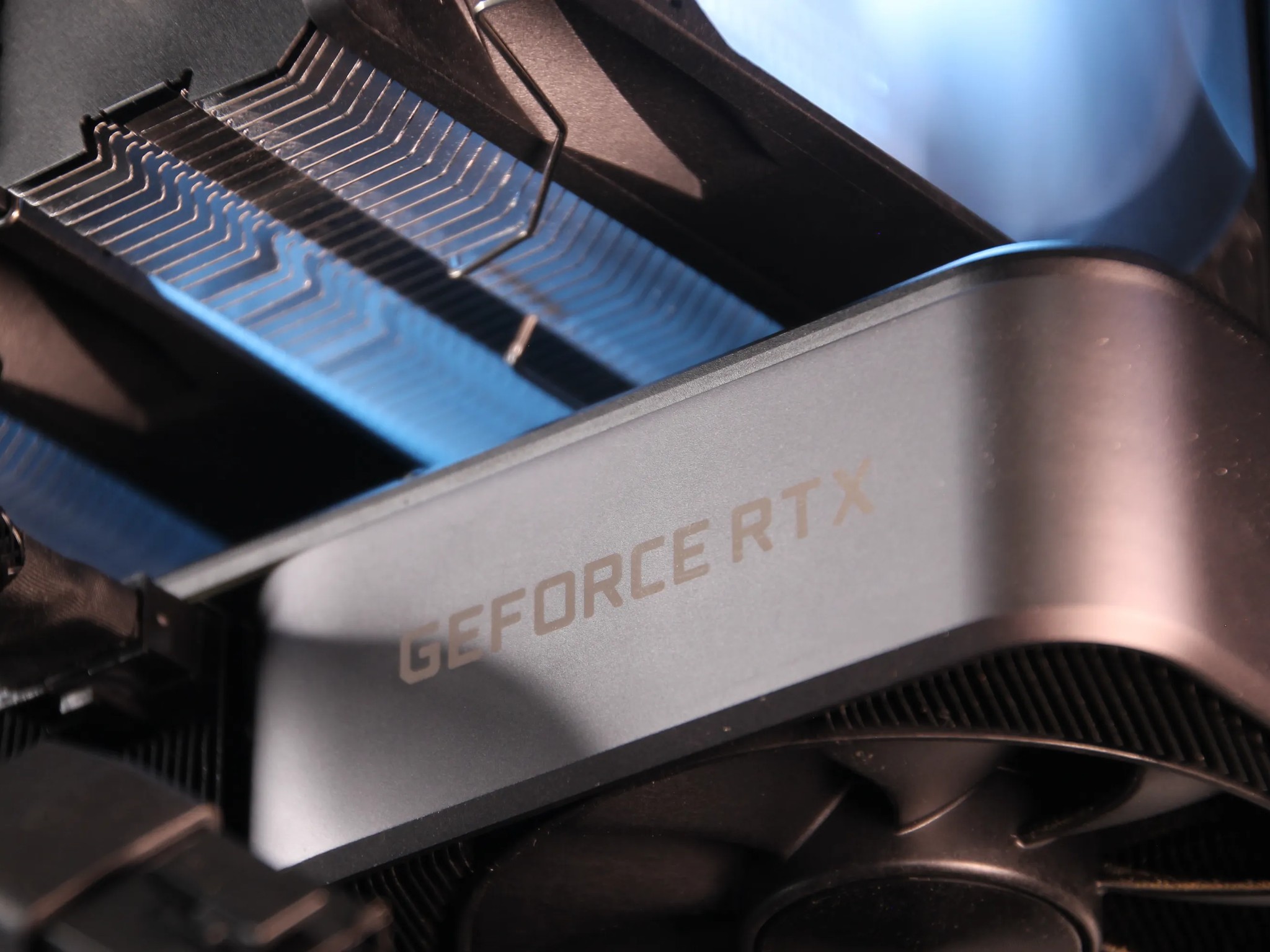 comm.006 // Ryzen 5 7600X, RTX 3070 // Midrange Gaming PC