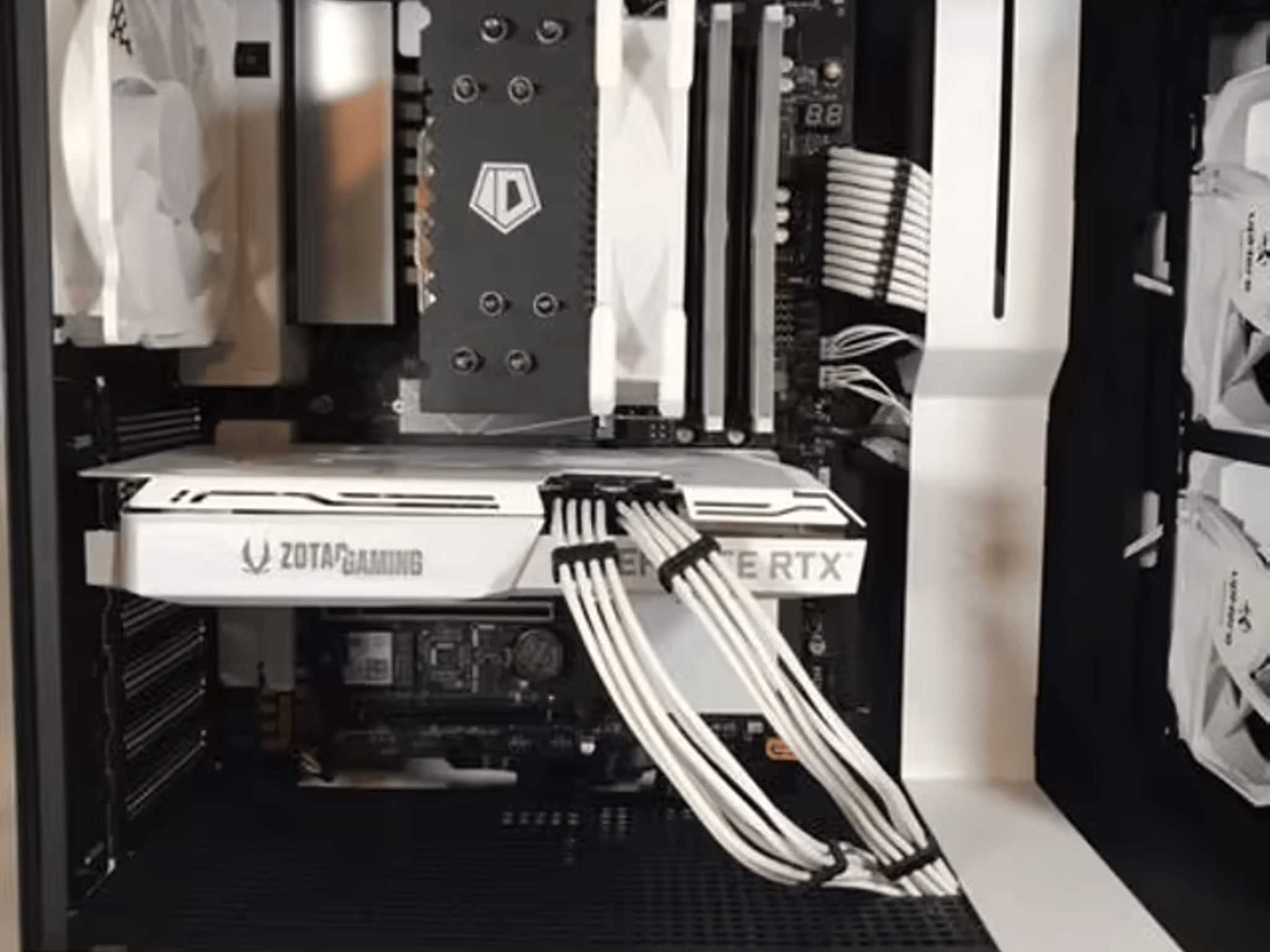 SNOW WHITE! NEW CUSTOM PC - RYZEN 7 - WHITE RTX 3060 Ti!
