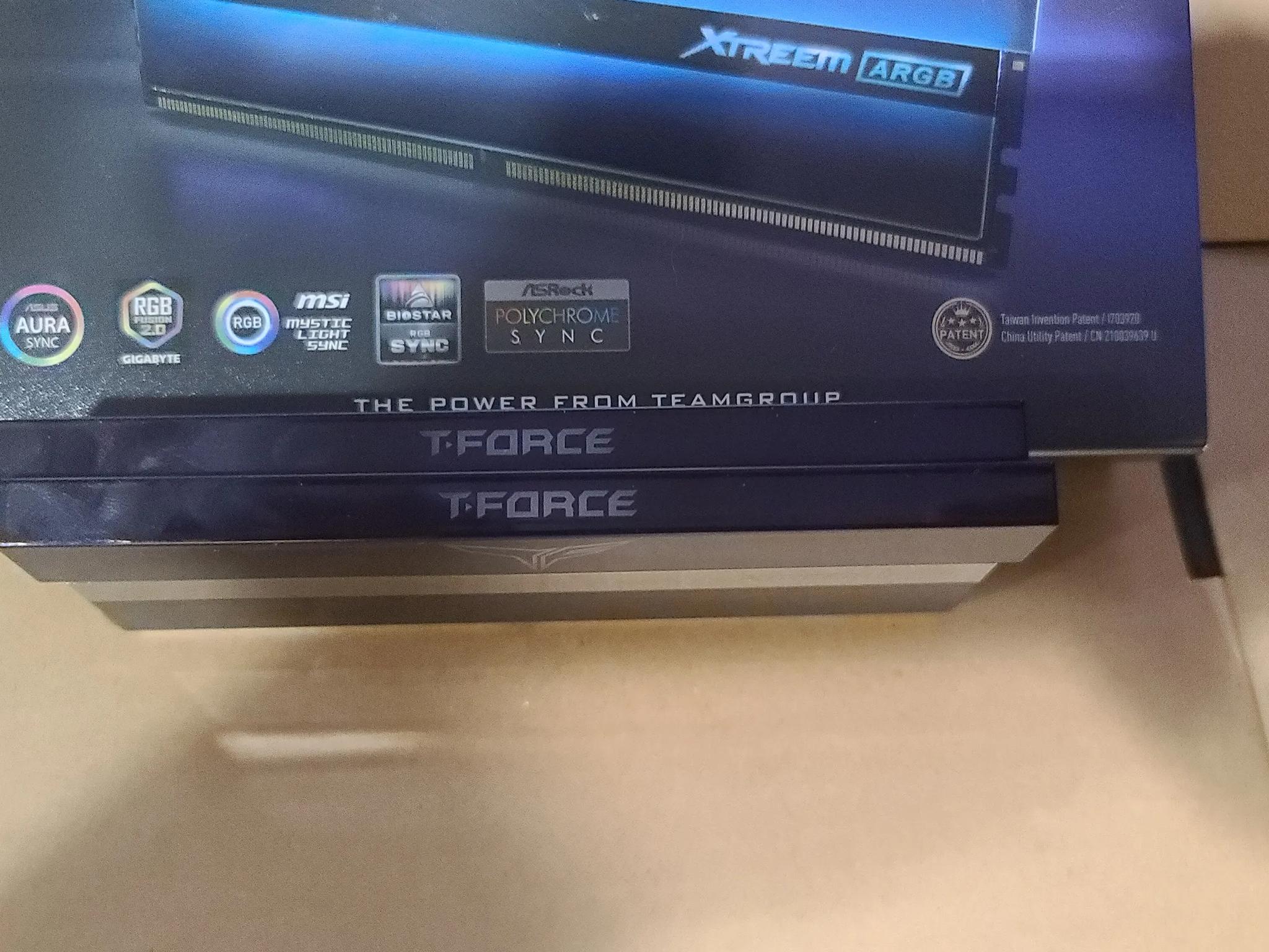 Team Group Xtreem ARGB 16GB (2x 8GB) DDR4 4000MHz RAM Memory